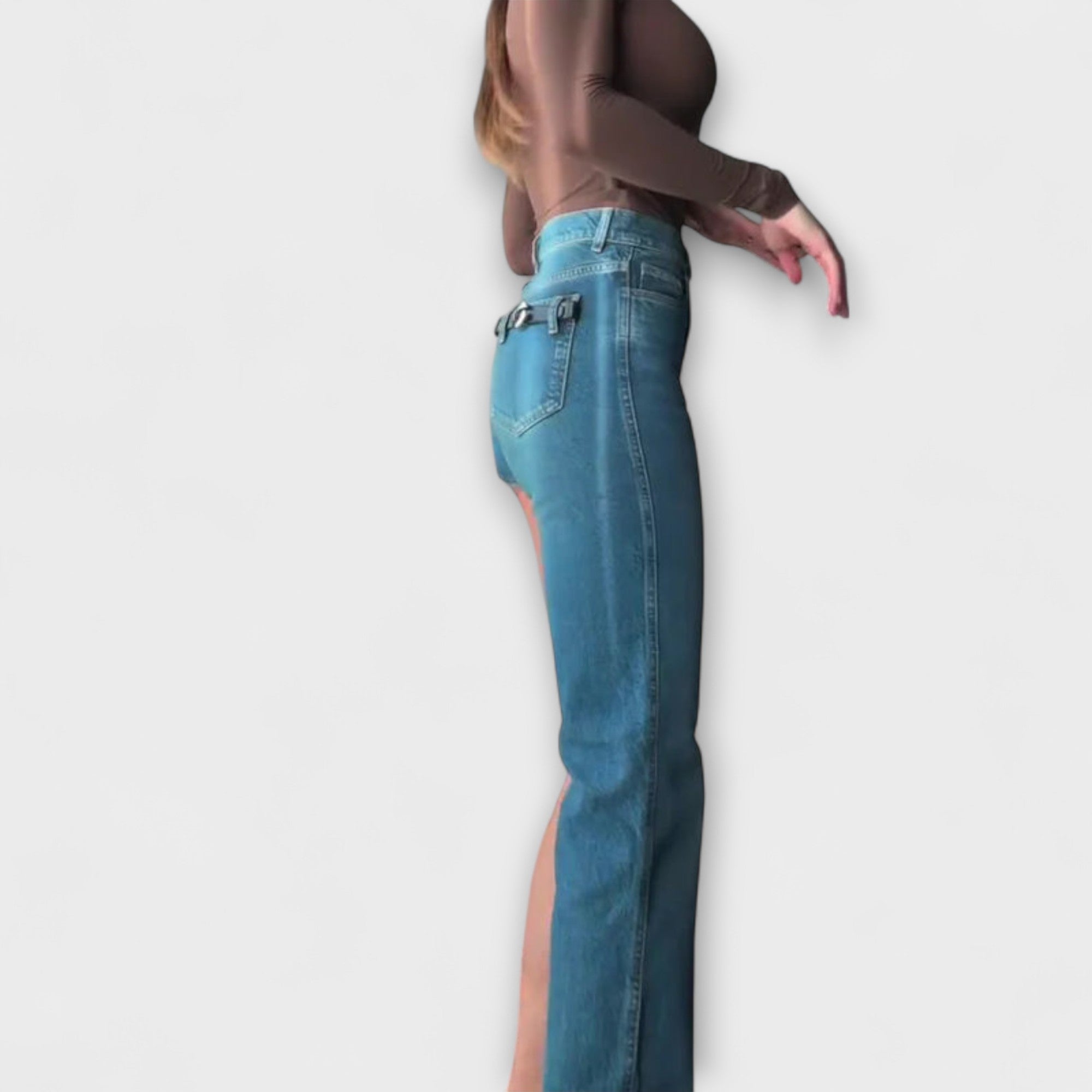 Astra - Trendové asymetrické denimové šortky s jedným ramienkom