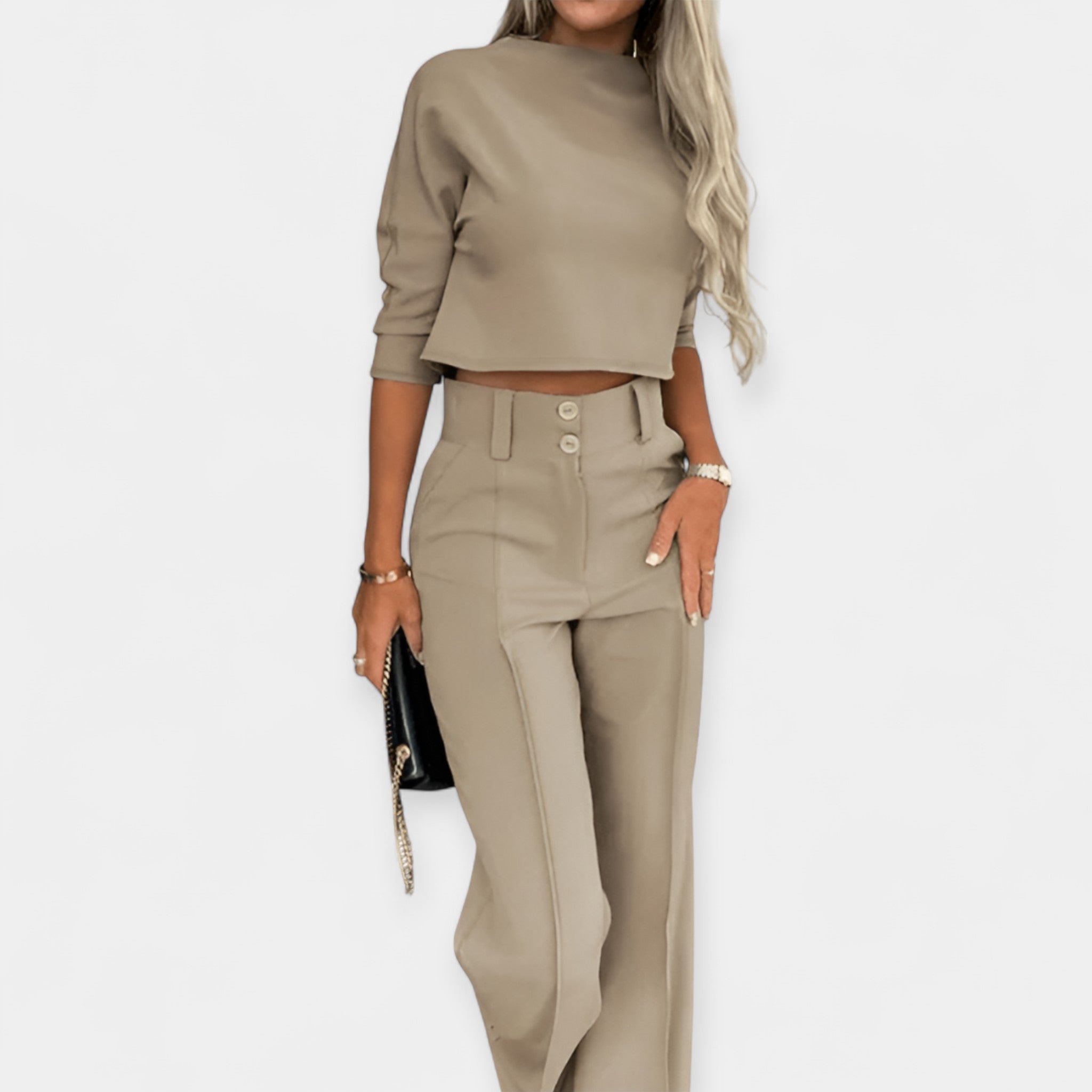 Set cu crop top și pantaloni largi