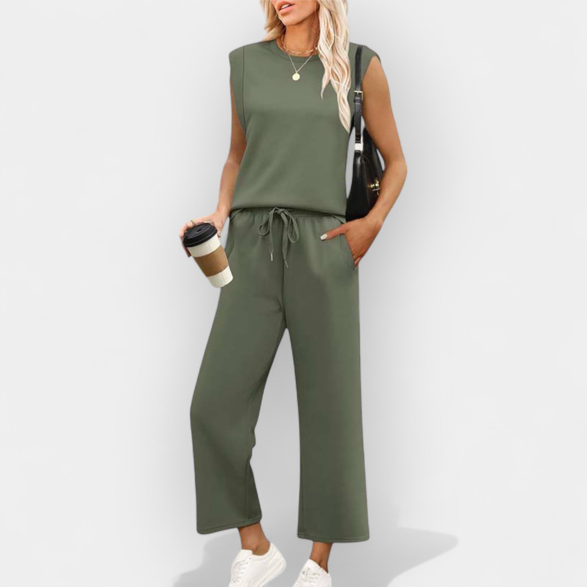 Set casual cu bluză și pantaloni lejeri