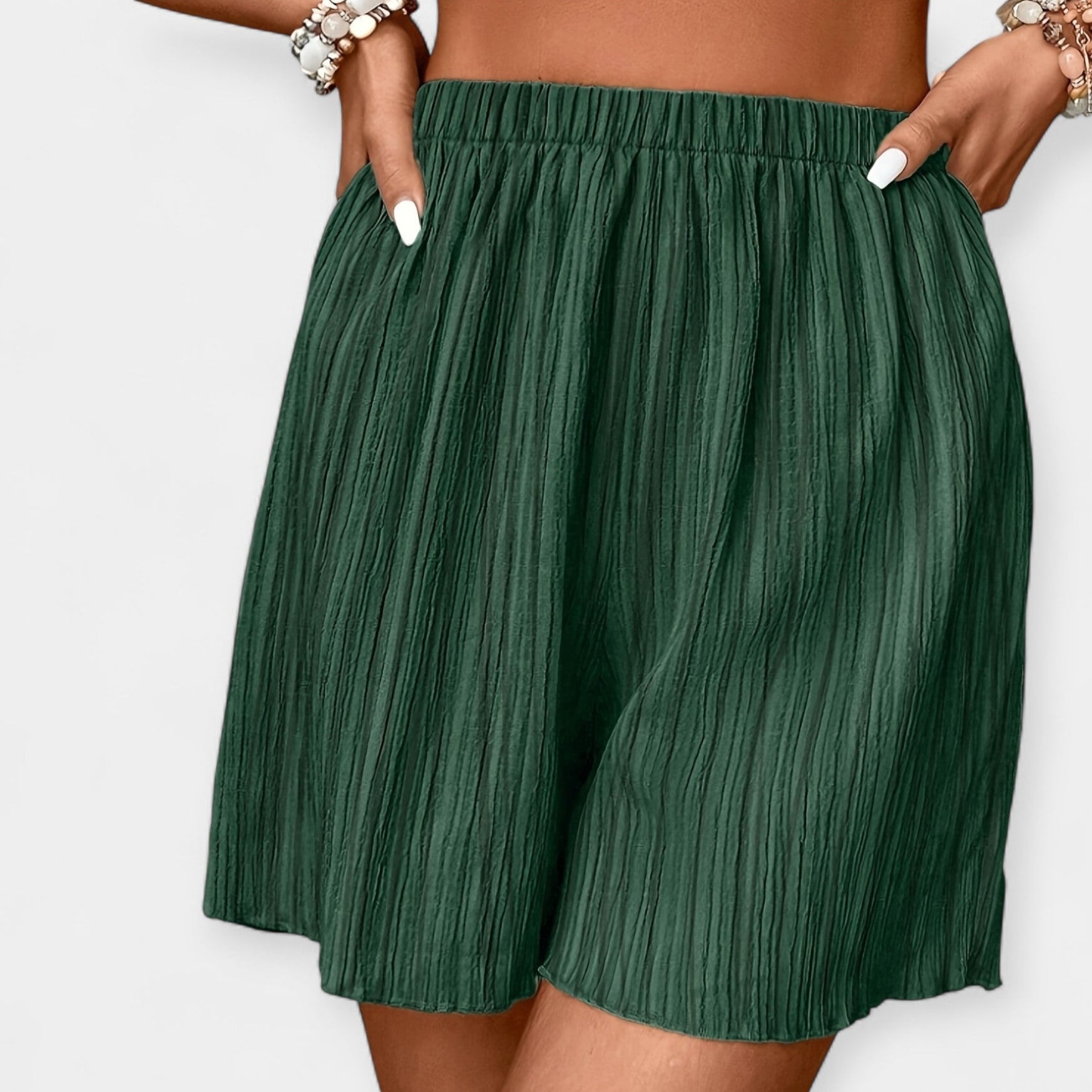 Pantaloni Scurți Eleganți cu Pliseuri pentru Femei