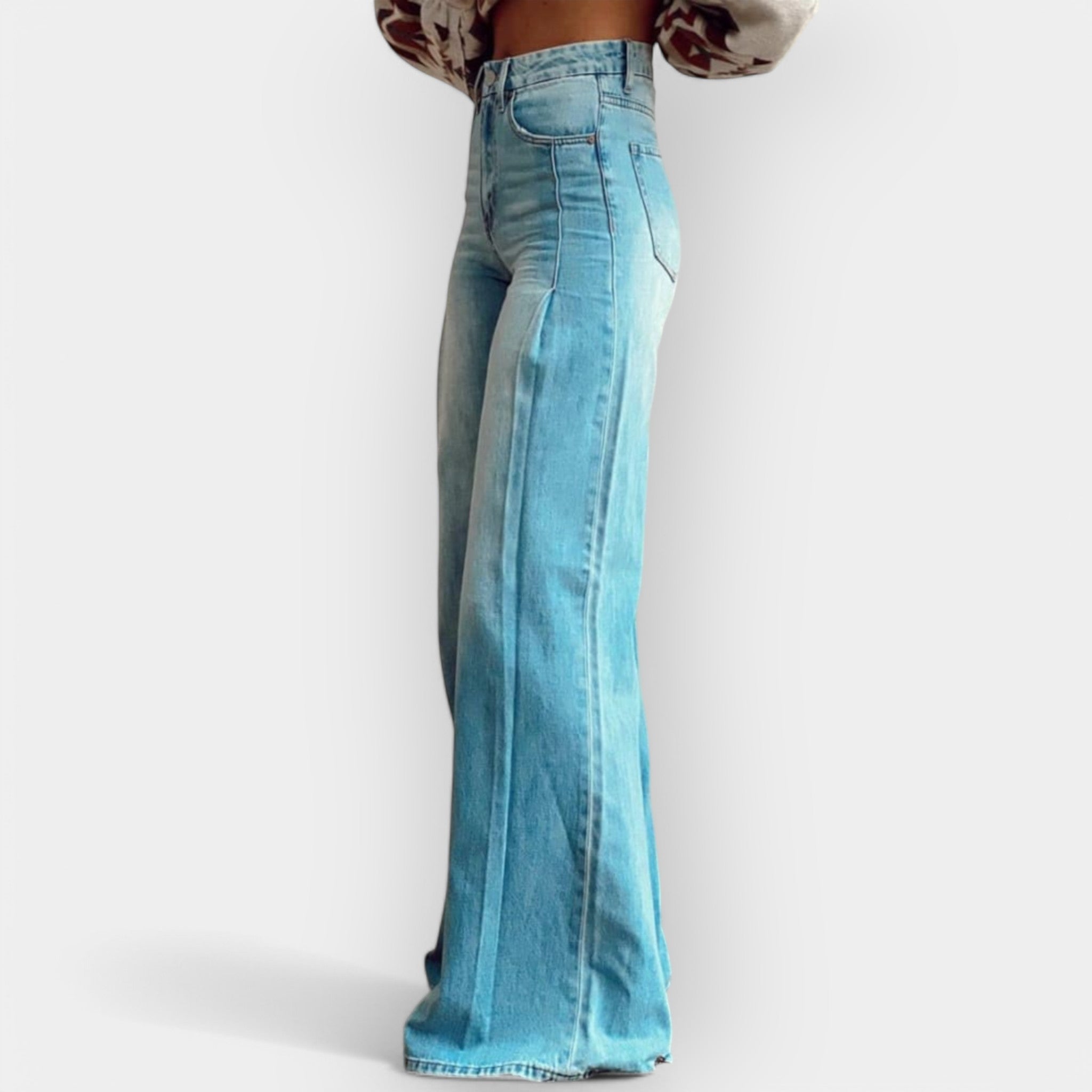 Pantalon Evazat cu Croială Modernă