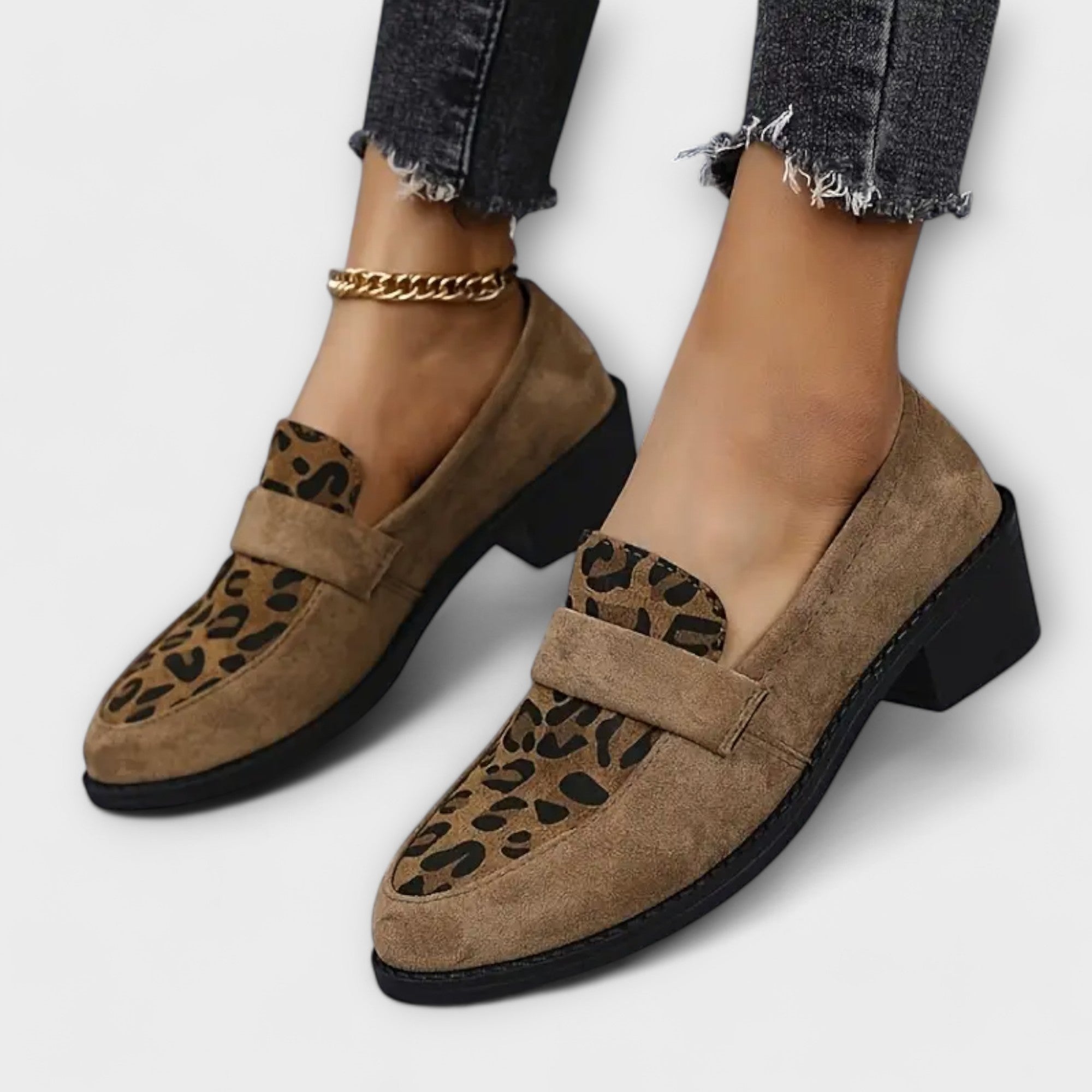 Karla - Elegantné dámske topánky s leopardím vzorom