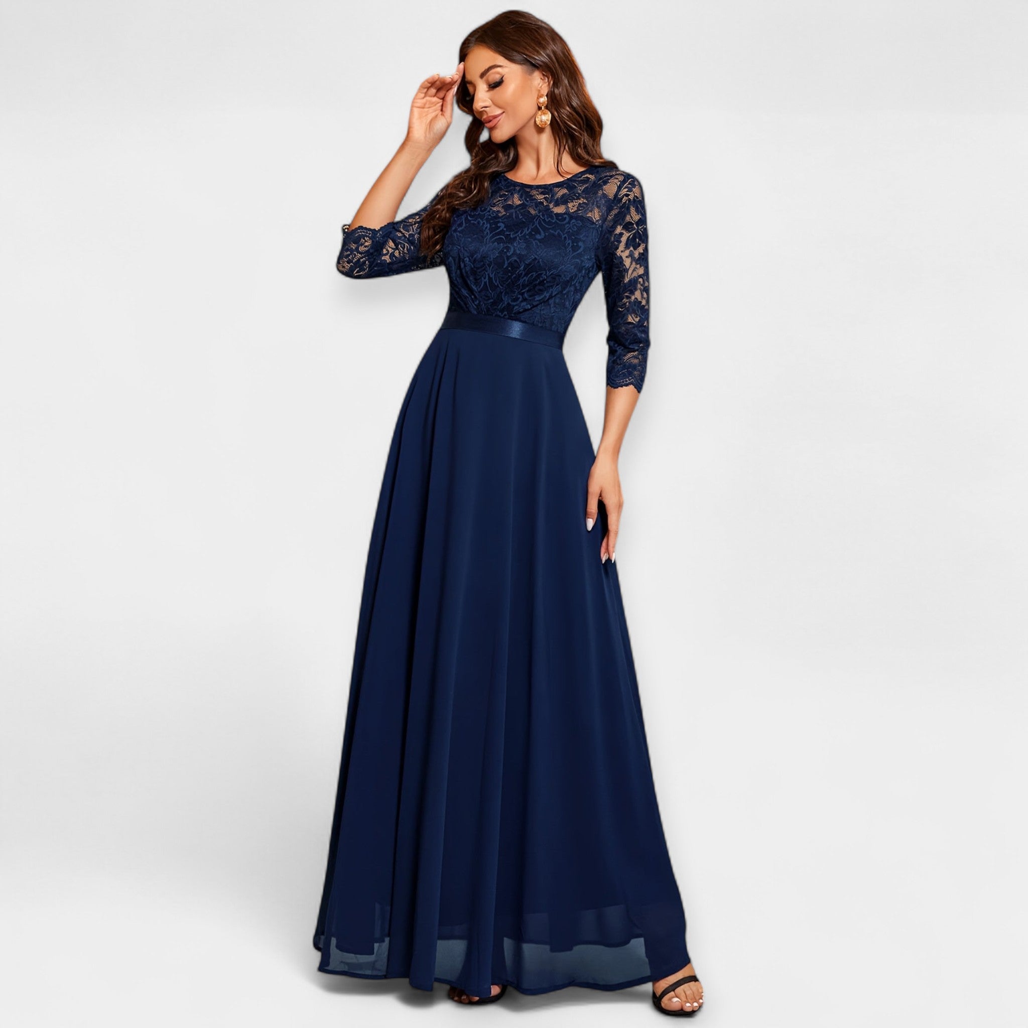 Rochie delicată cu dantelă