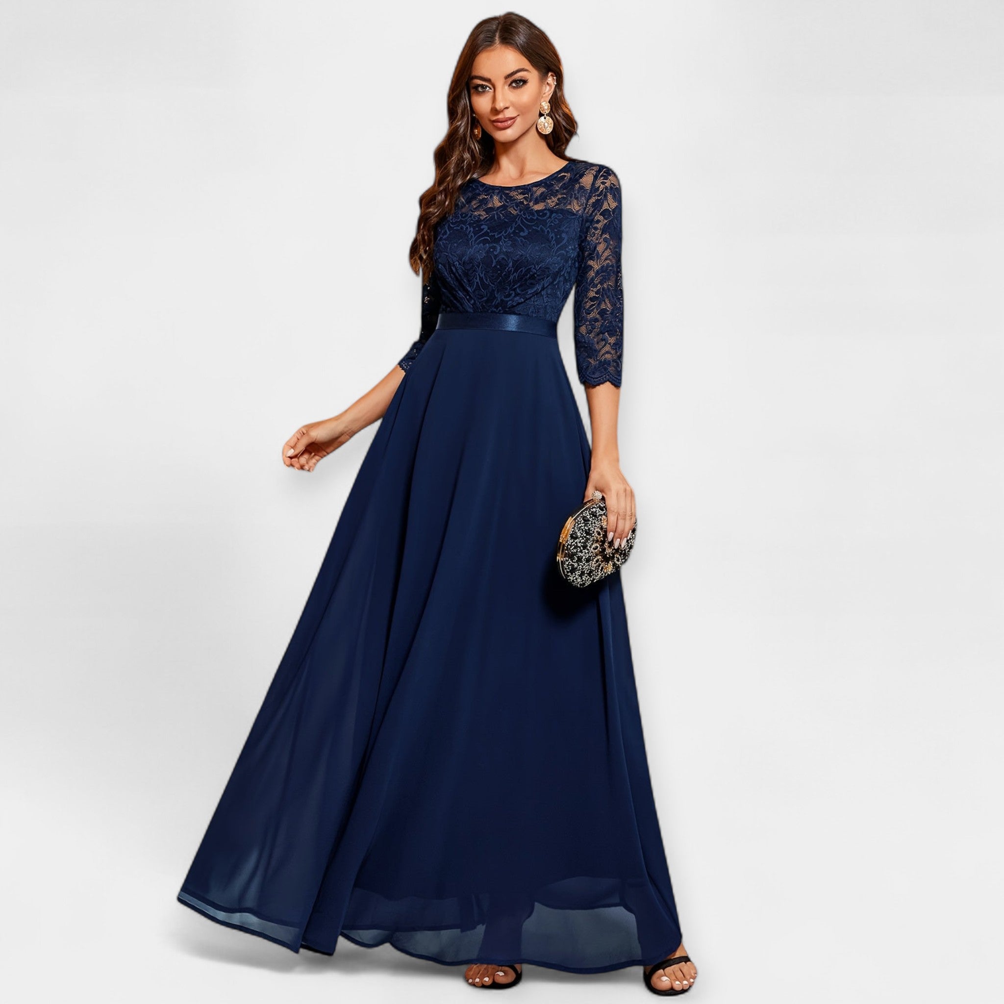 Rochie delicată cu dantelă