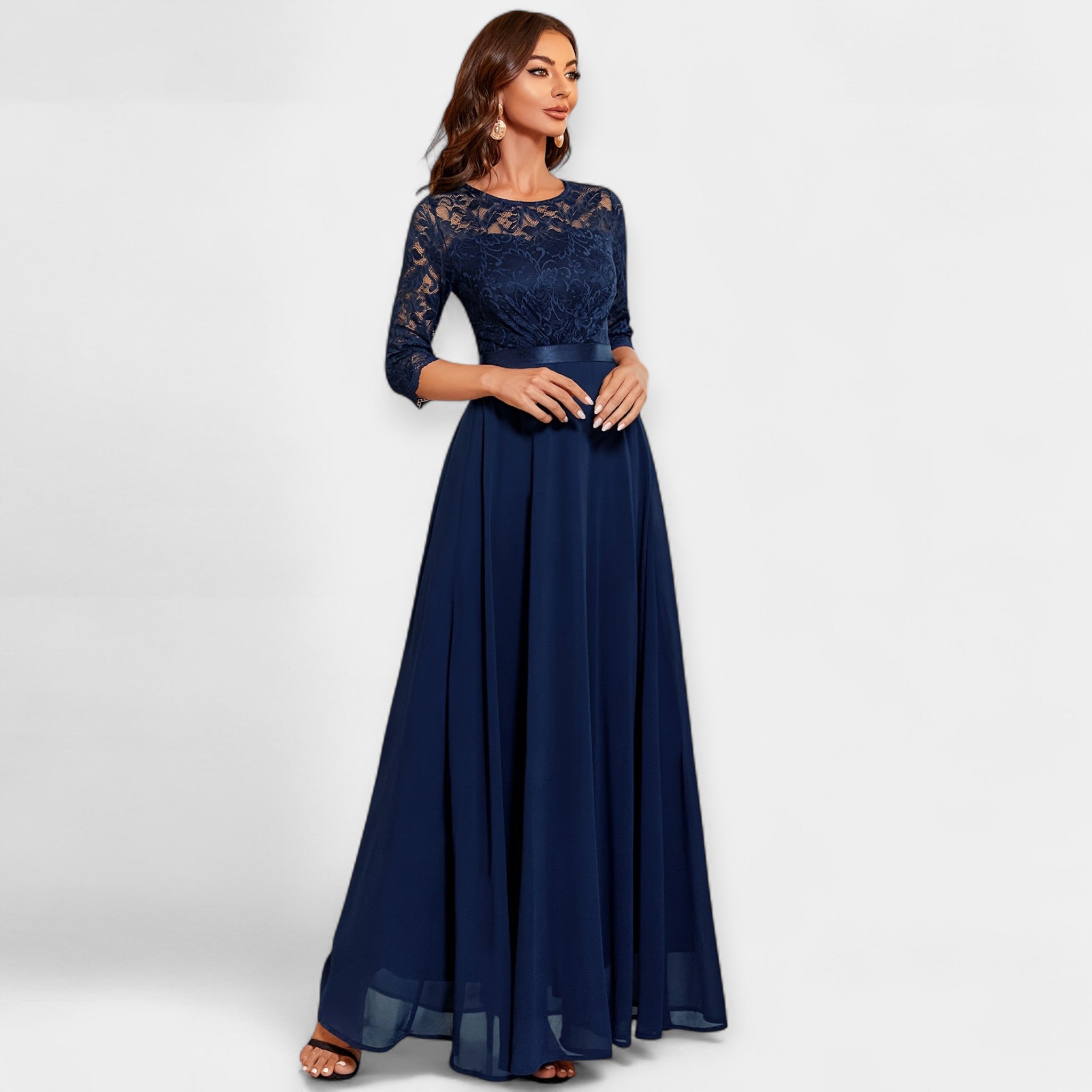 Rochie delicată cu dantelă