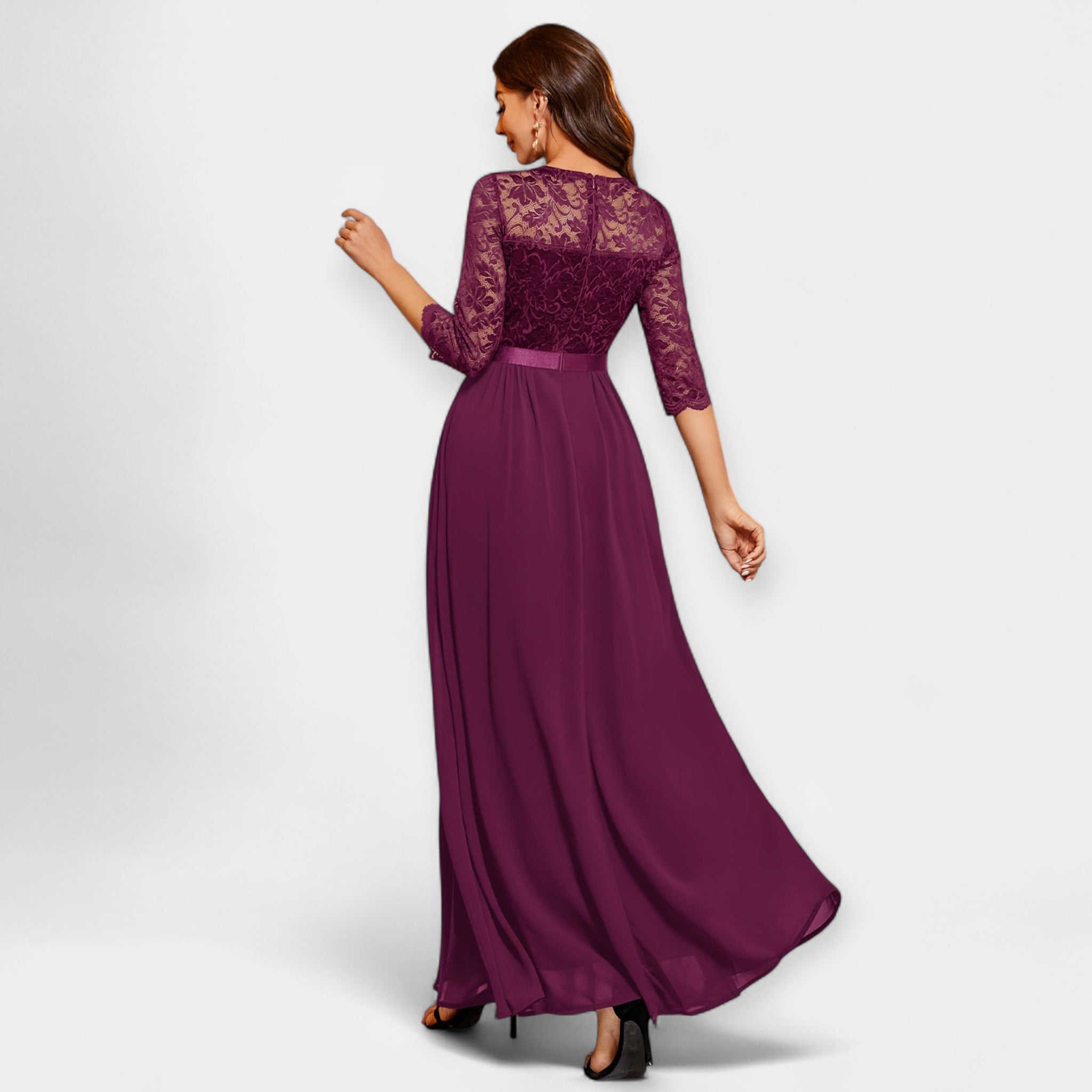 Rochie delicată cu dantelă