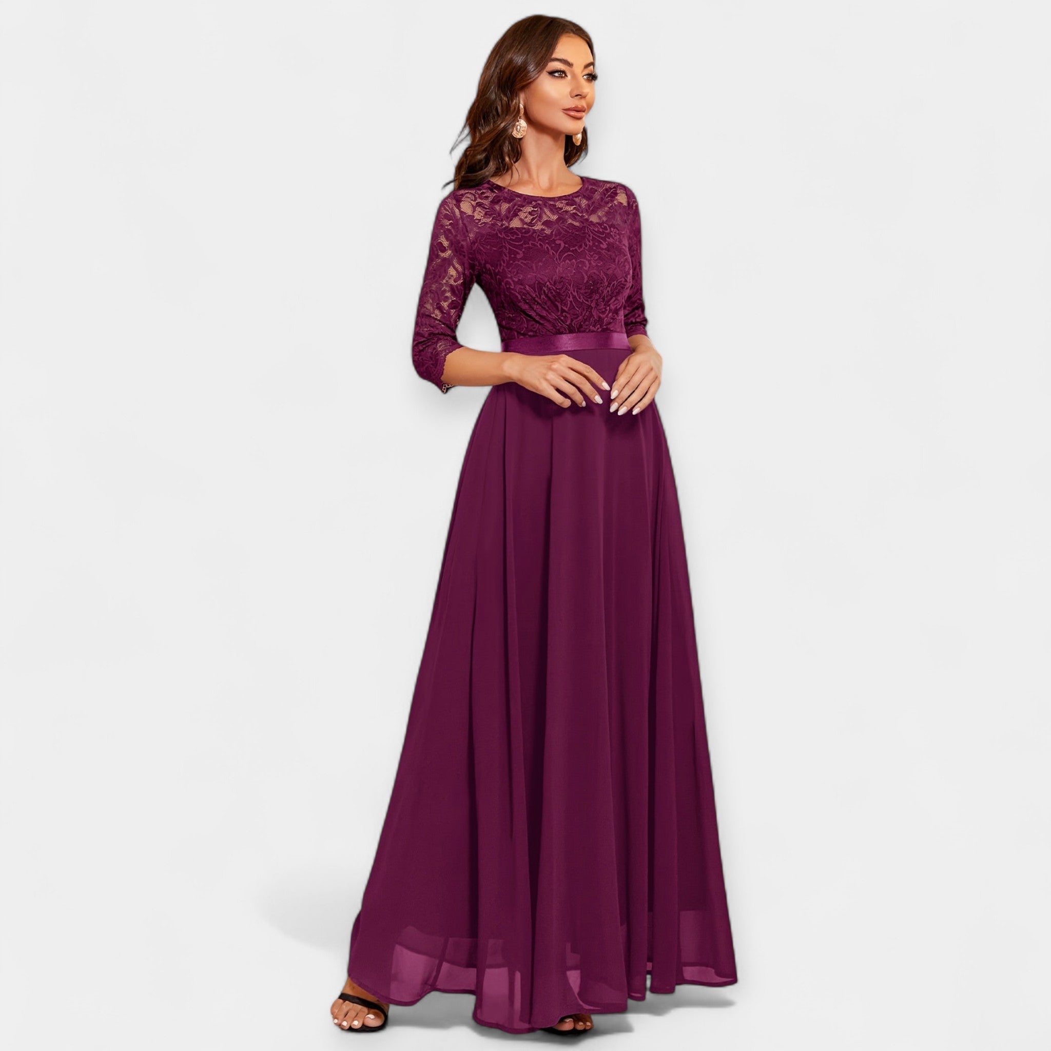 Rochie delicată cu dantelă