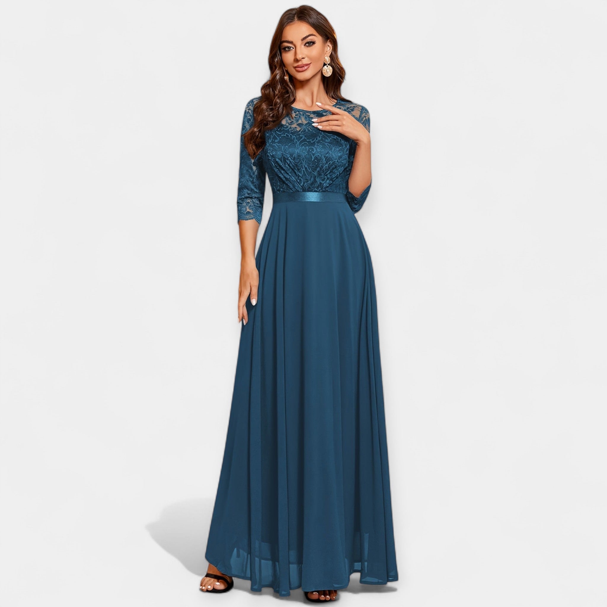 Rochie delicată cu dantelă