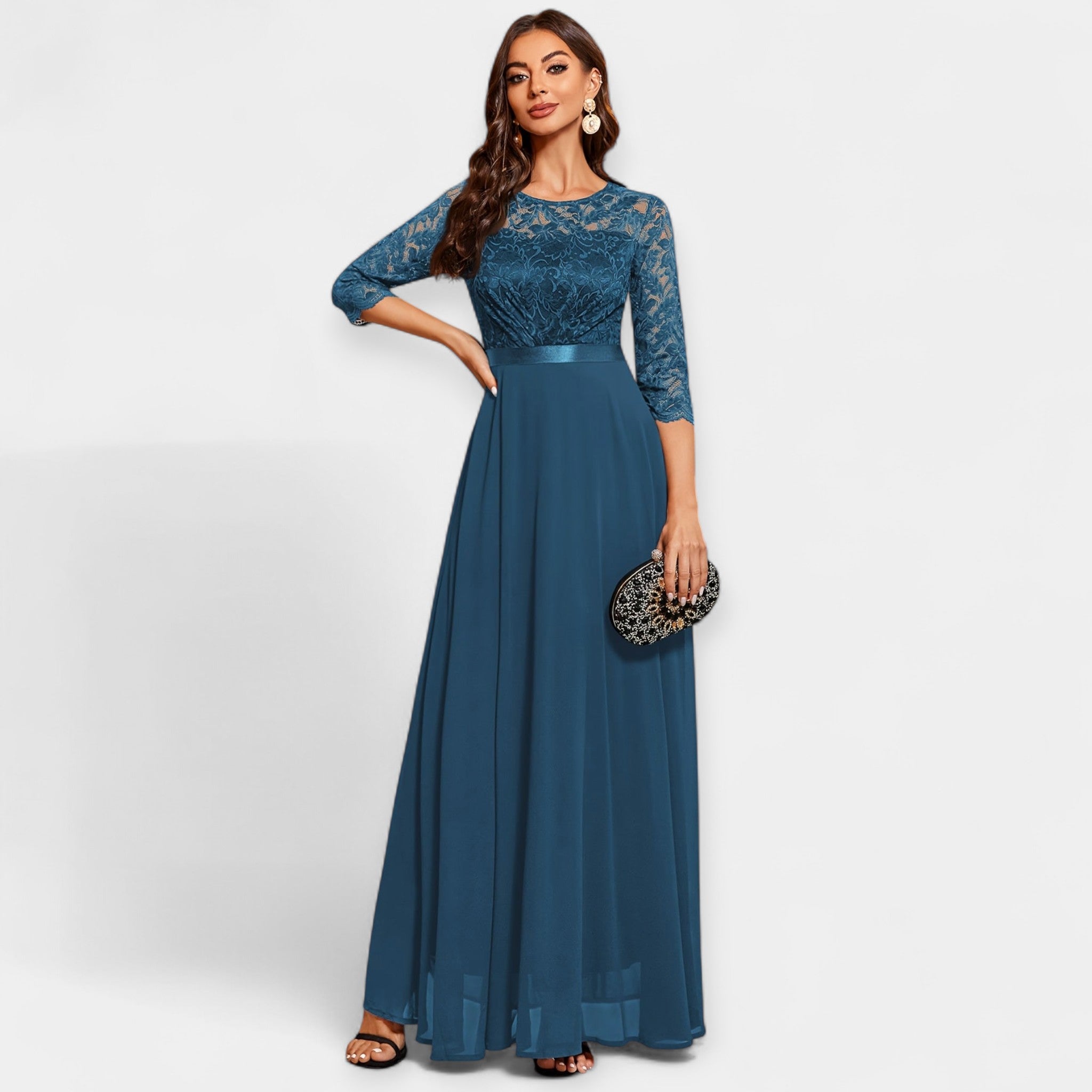 Rochie delicată cu dantelă