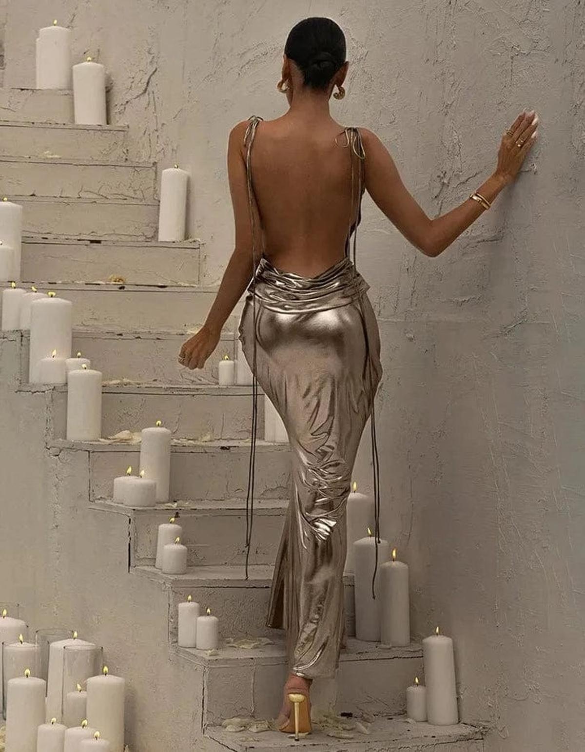 Elegant Metallic Evening Dress With Adjustable Straps