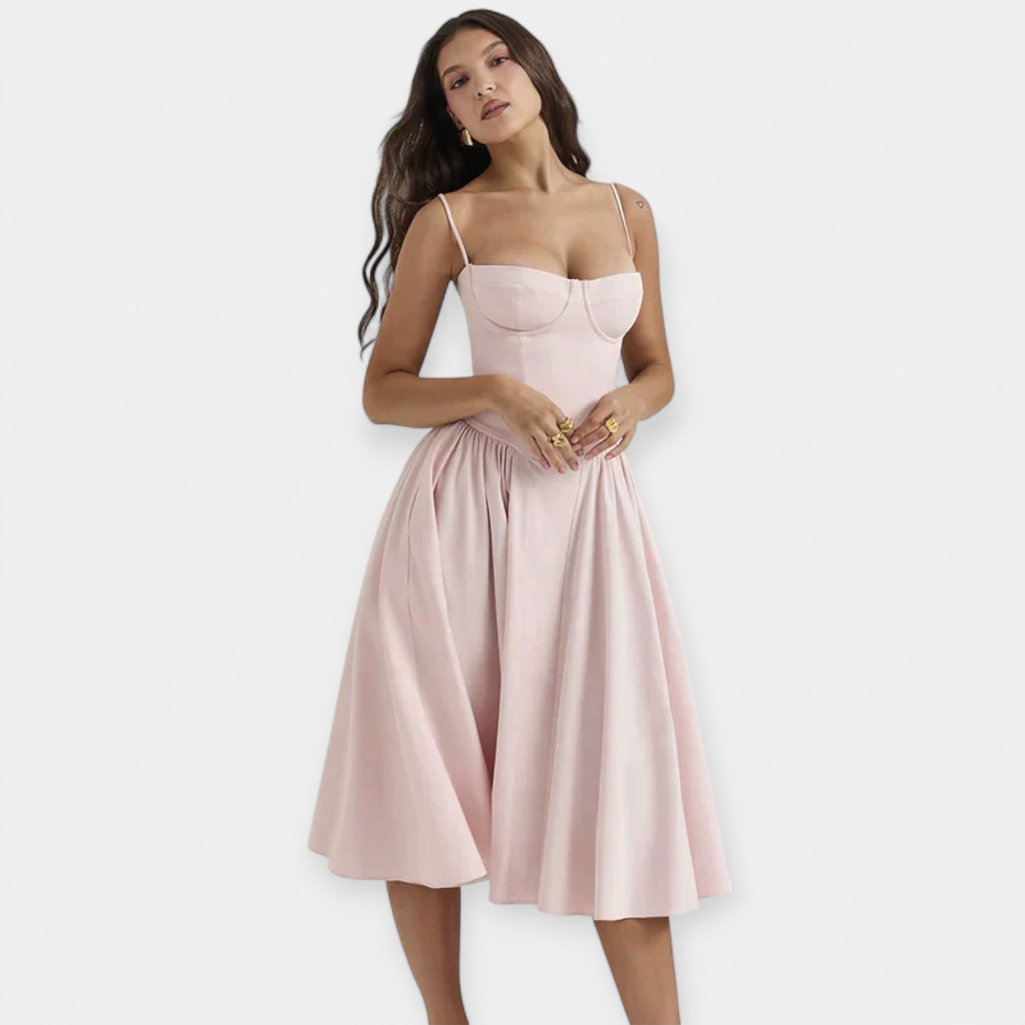 Rochie midi cu bretele, retro și feminină