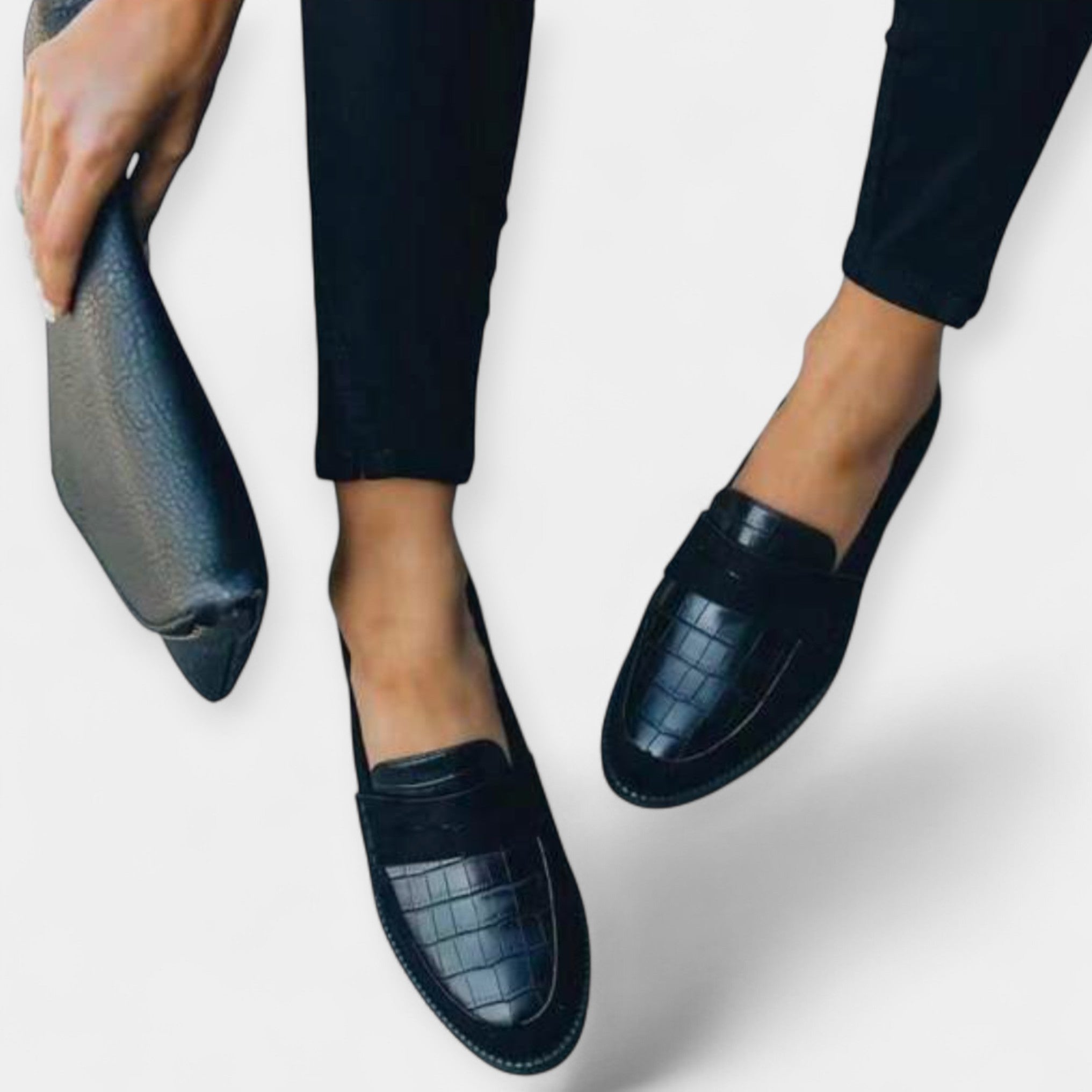 Loafers eleganți și atemporali