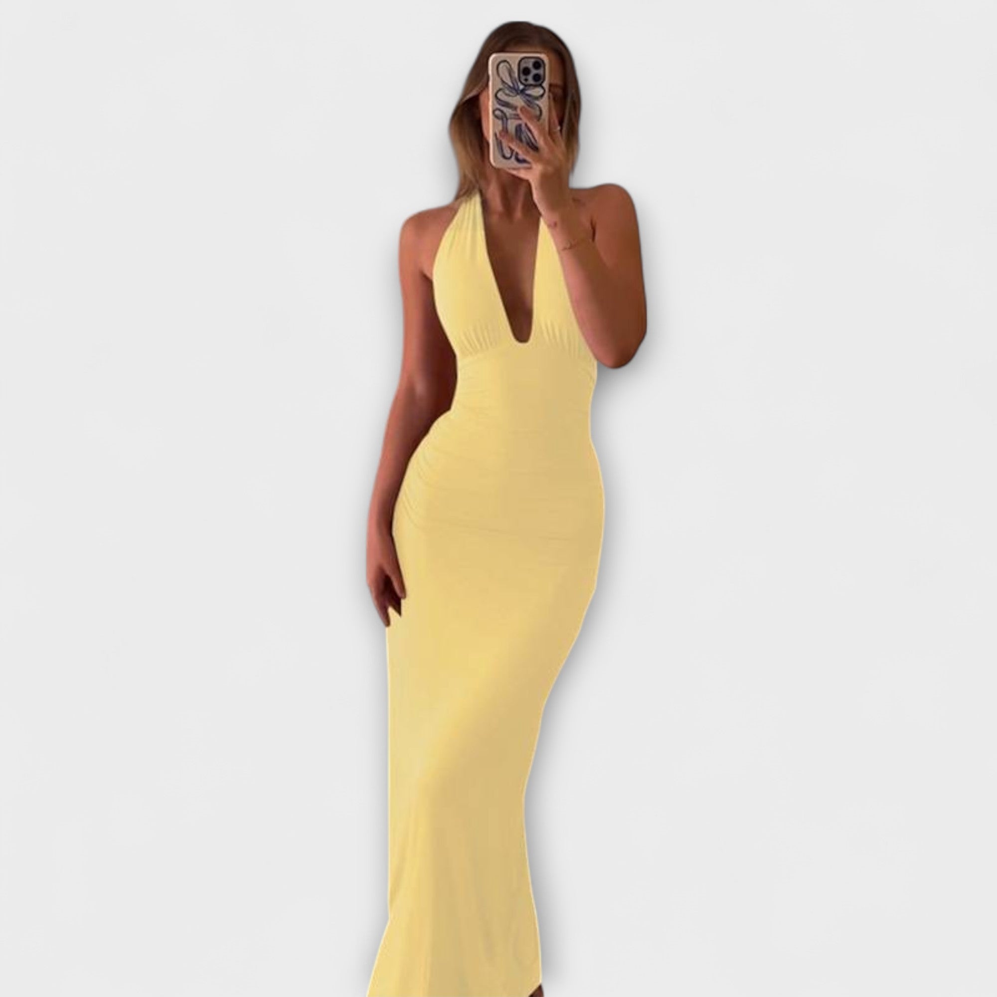 Elegantné šaty s odhaleným chrbtom a viazaním za krk