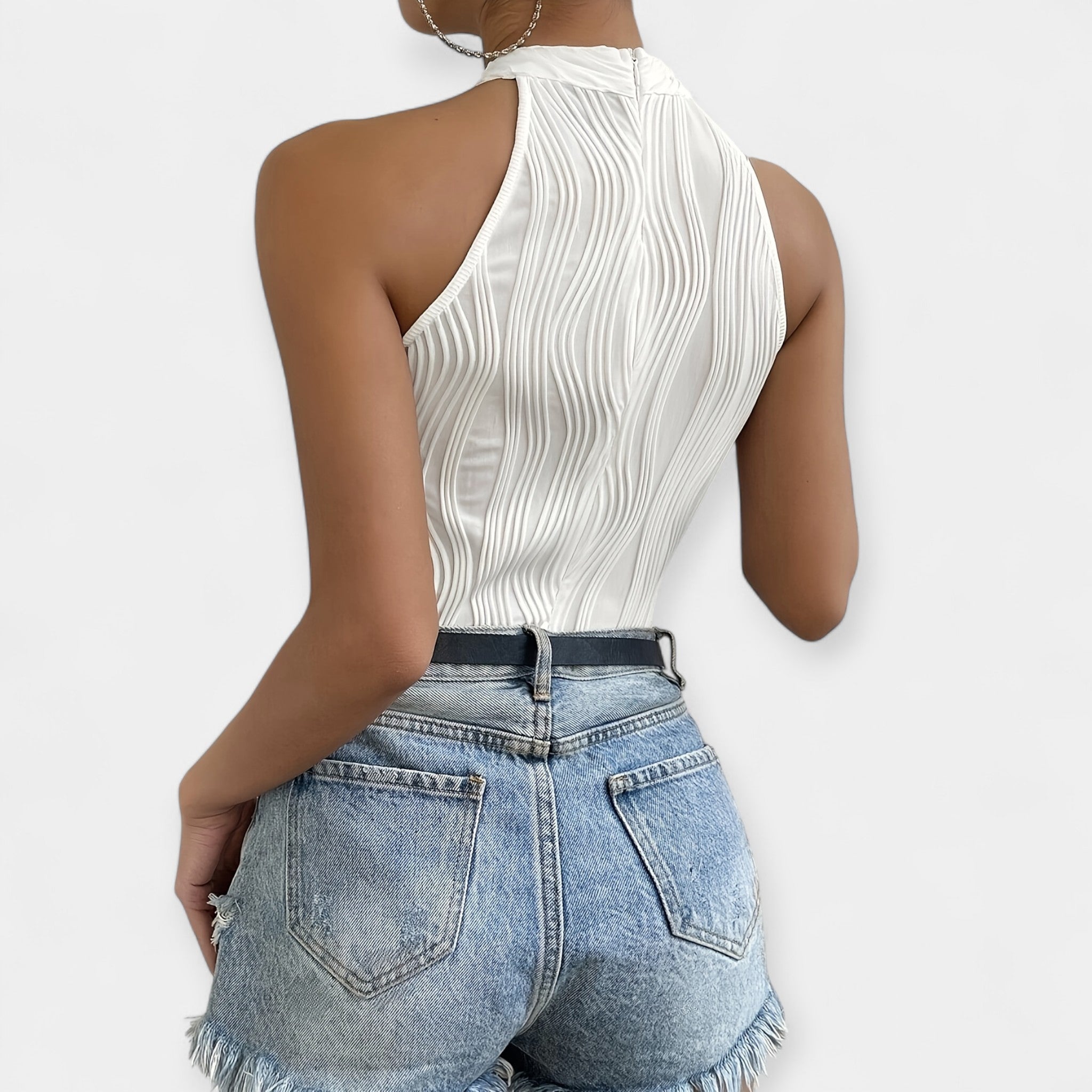 Body întreg cu fronseuri