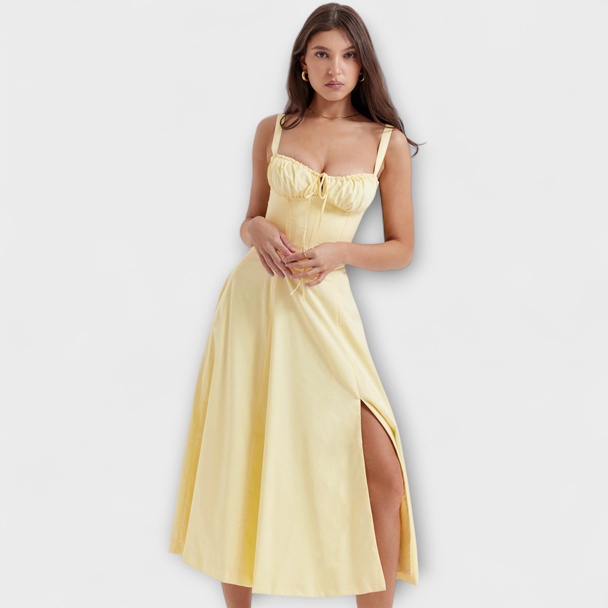 Zipporas - Tvarované bustier šaty s moderným jarným kvetinovým vzorom