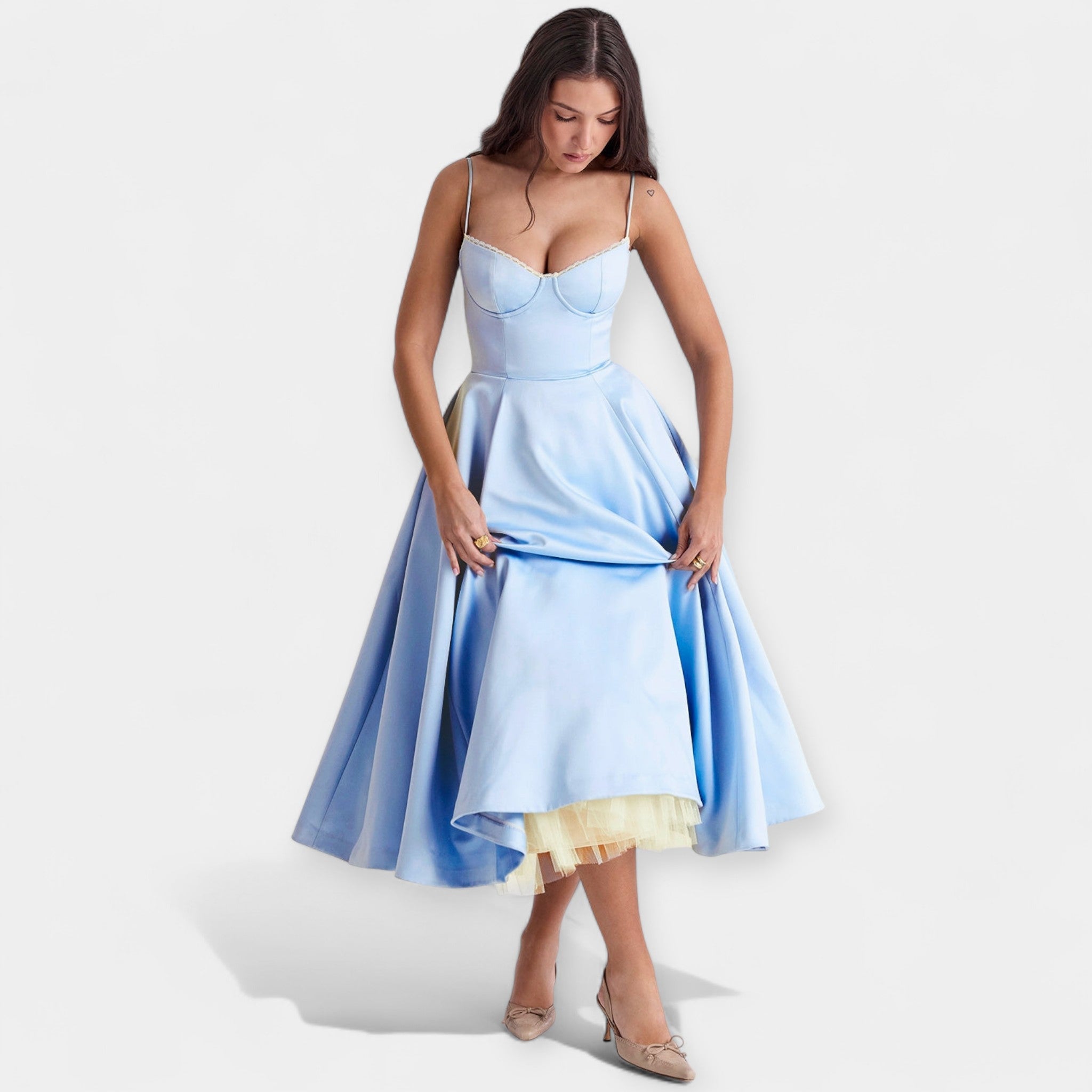 Thandi – Romantic Midi Dress