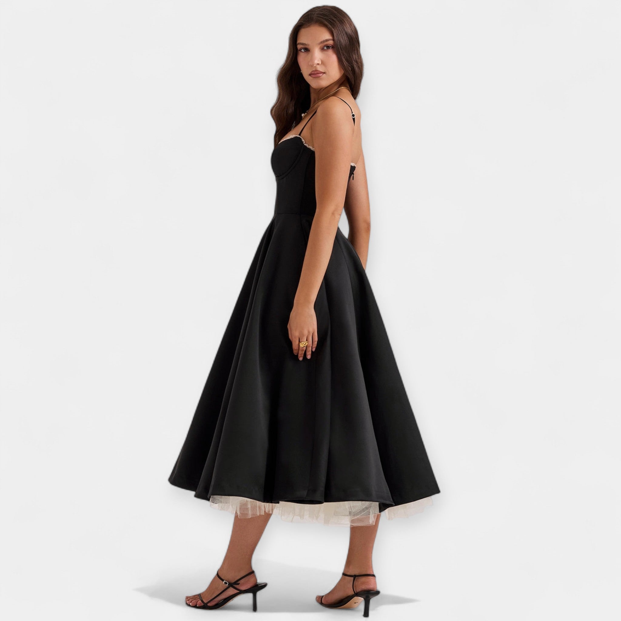 Thandi – Romantic Midi Dress
