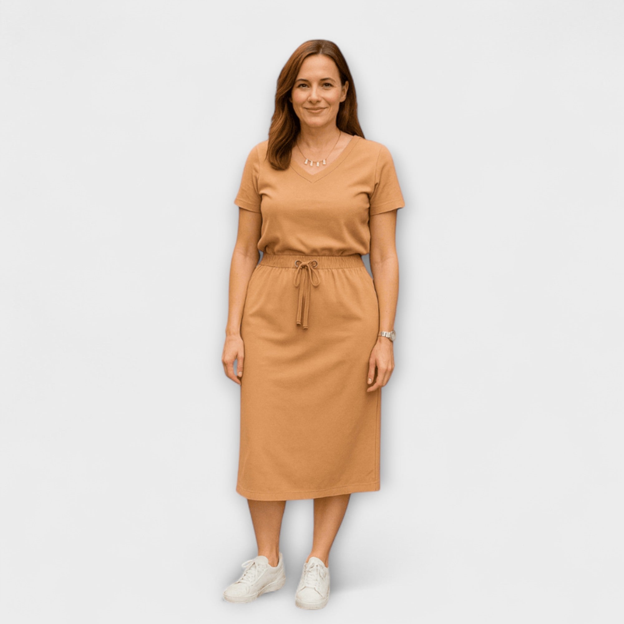 Danielle - Elegantný top s V-výstrihom a sukňou