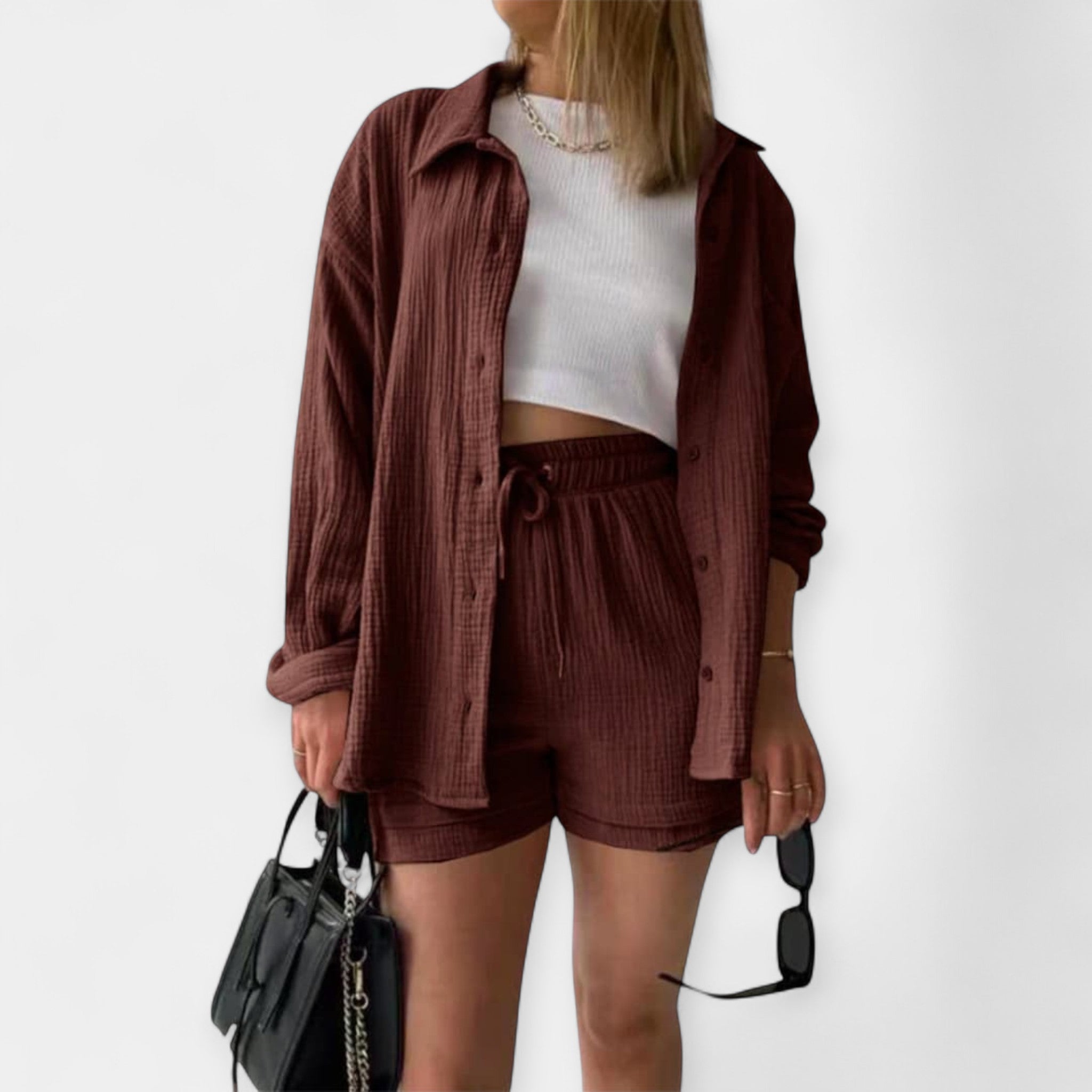 Set de vară în două culori – top și pantaloni scurți
