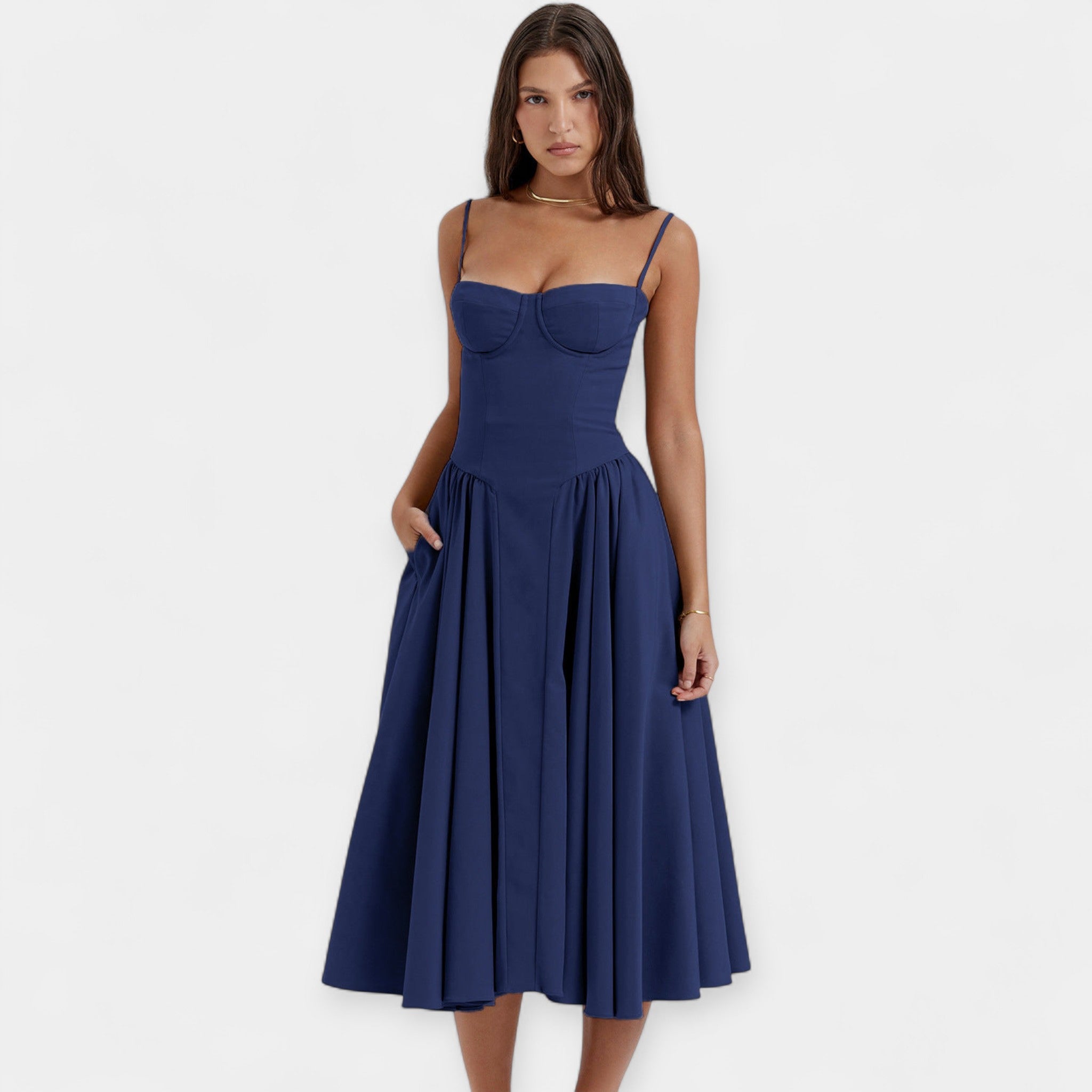 Rochie midi cu bretele, retro și feminină