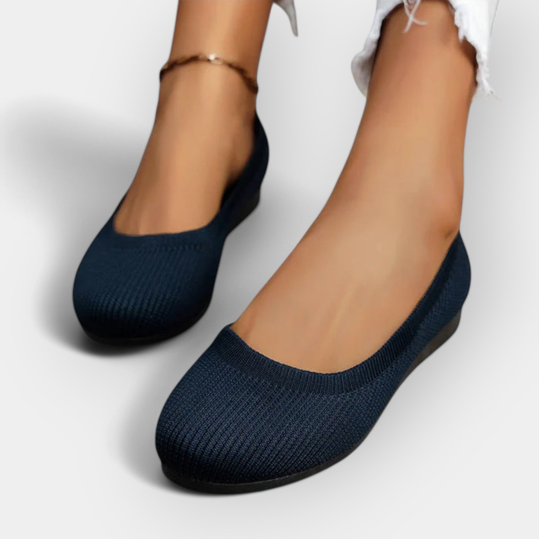 Sandale simple cu stil discret