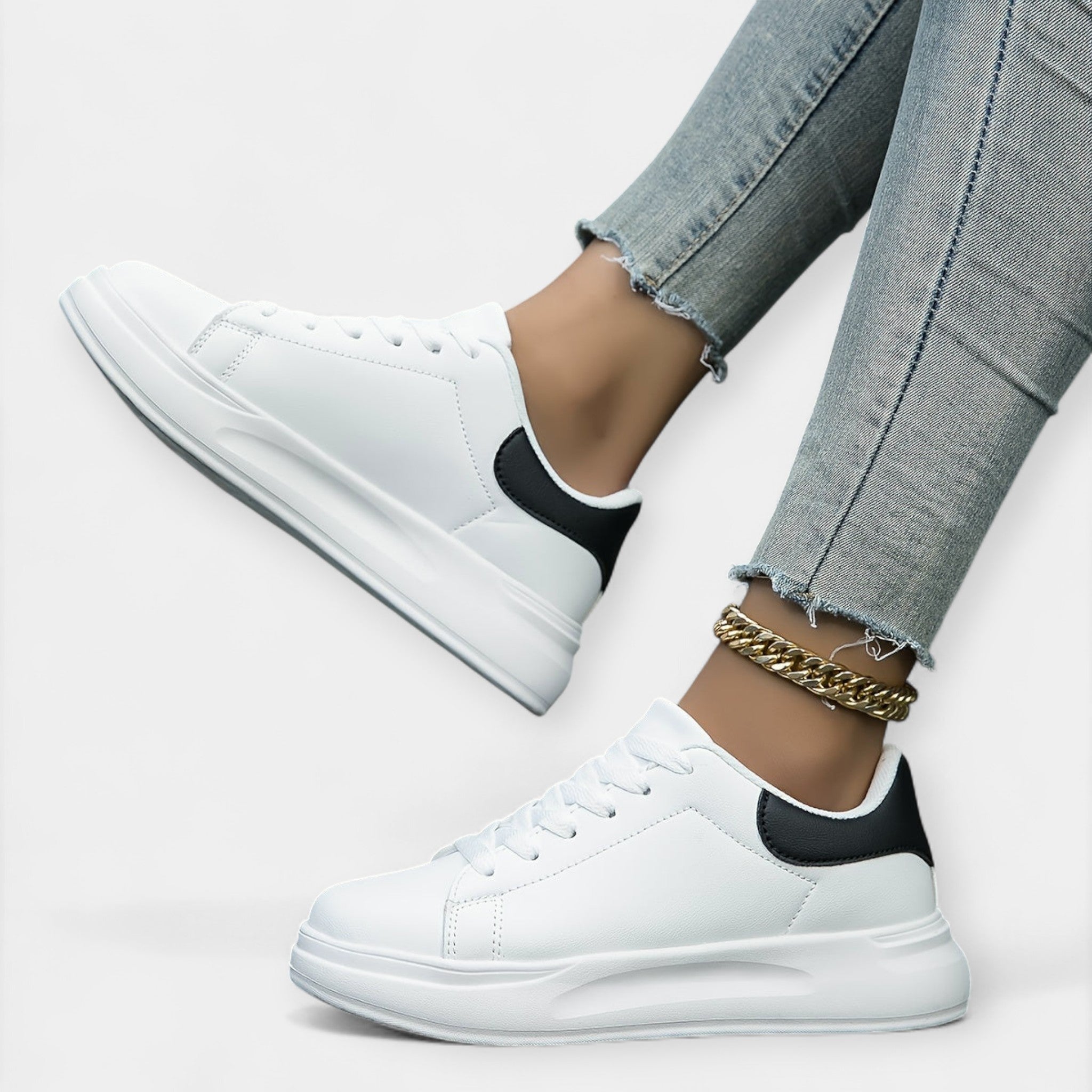 Sneakers albe din piele