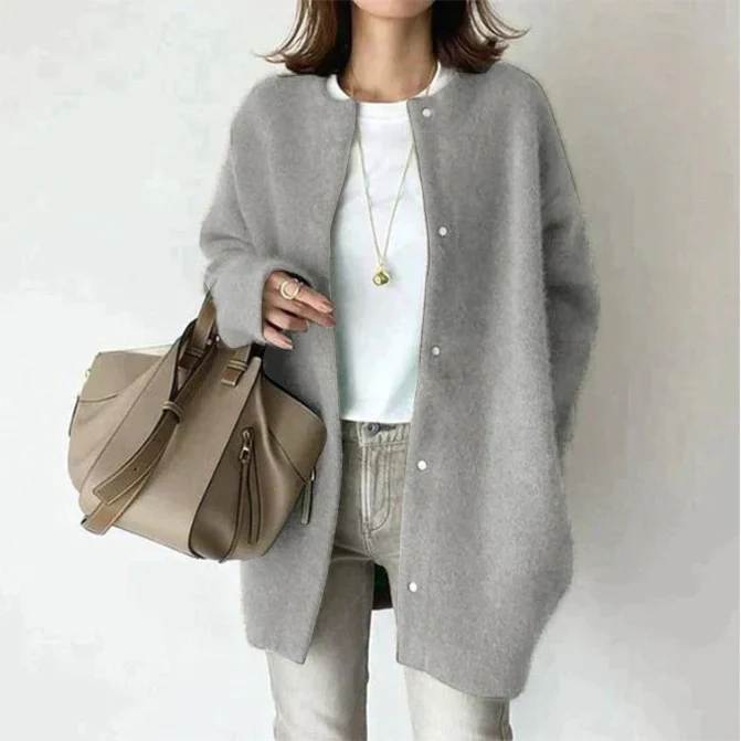 Lilly – Elegant Sweater