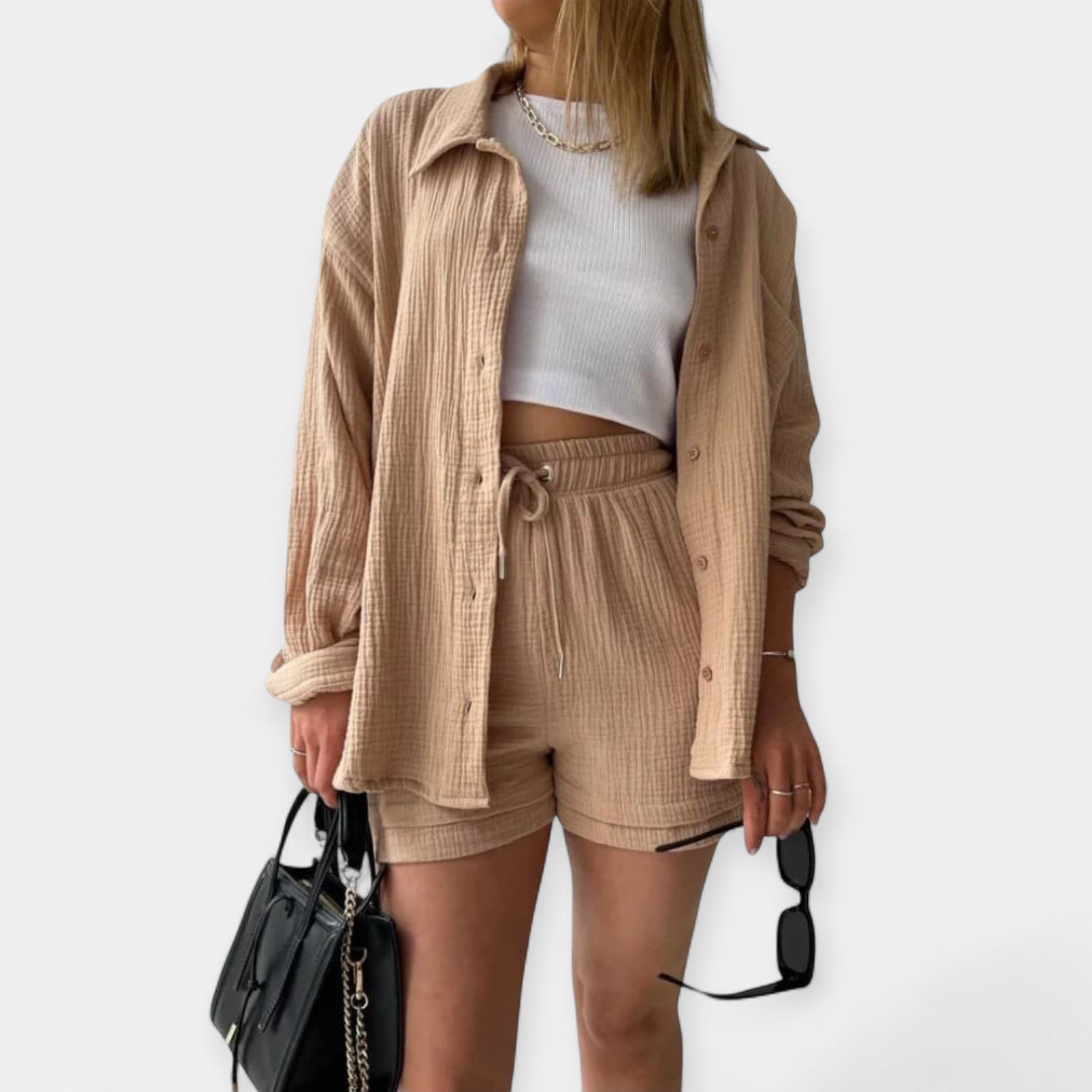 Set de vară în două culori – top și pantaloni scurți