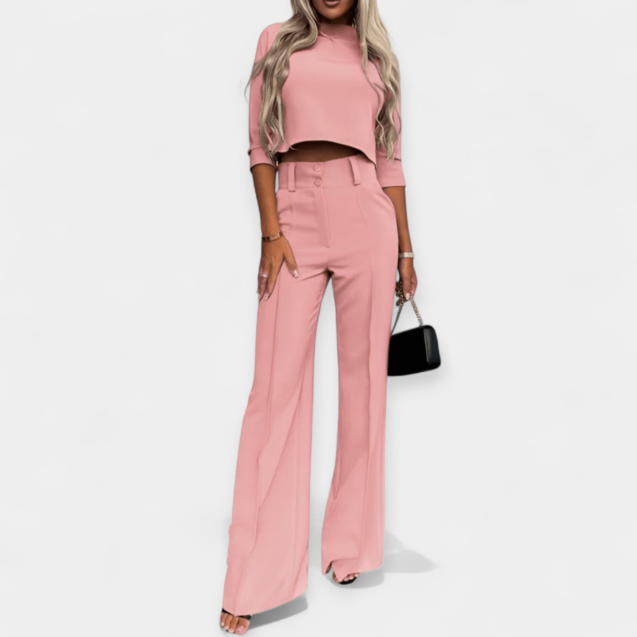 Set cu crop top și pantaloni largi
