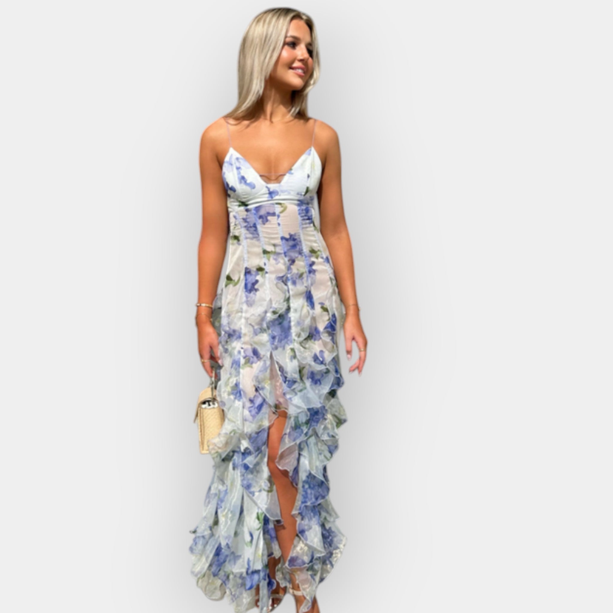 Rochie maxi vaporoasă cu volane