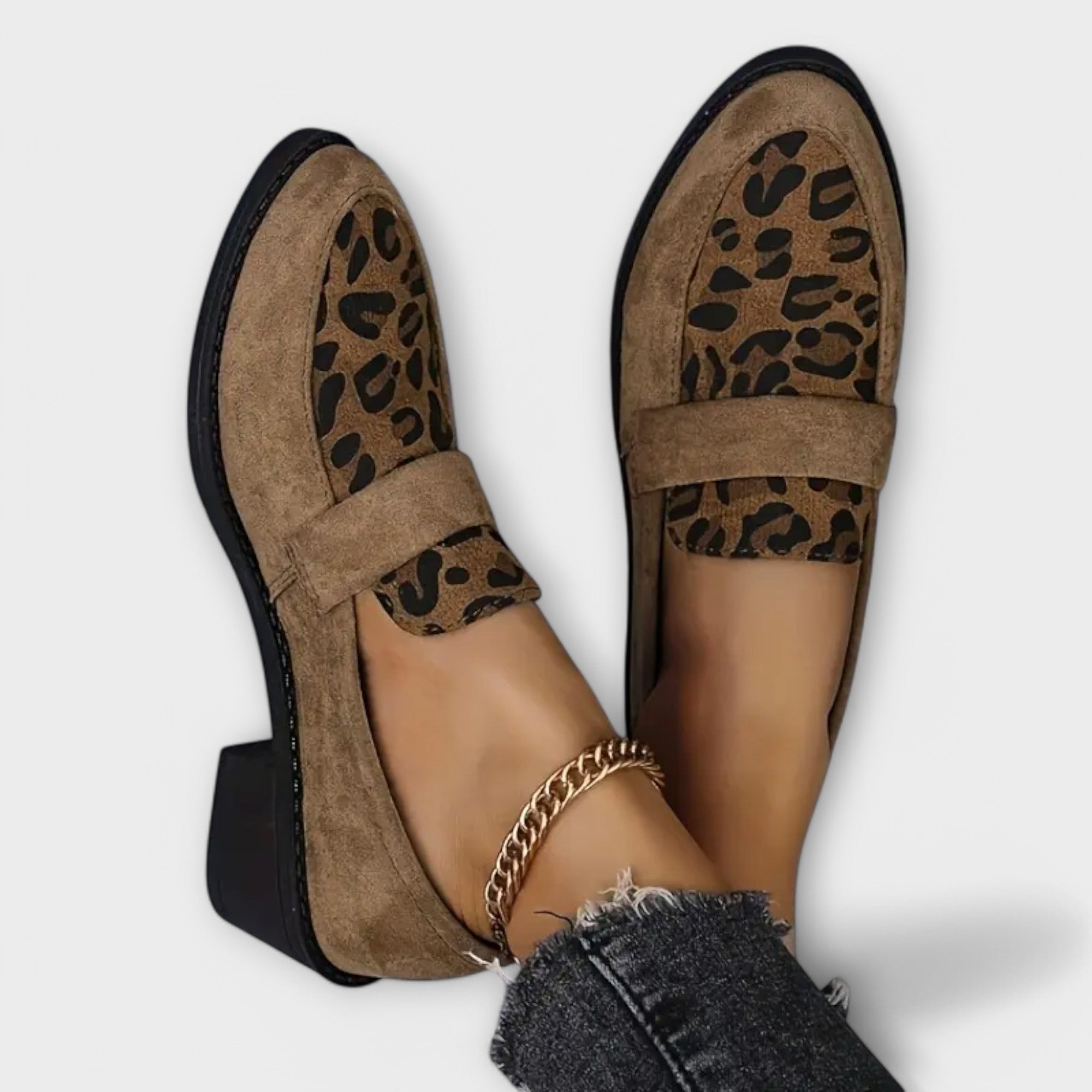 Karla - Elegantné dámske topánky s leopardím vzorom