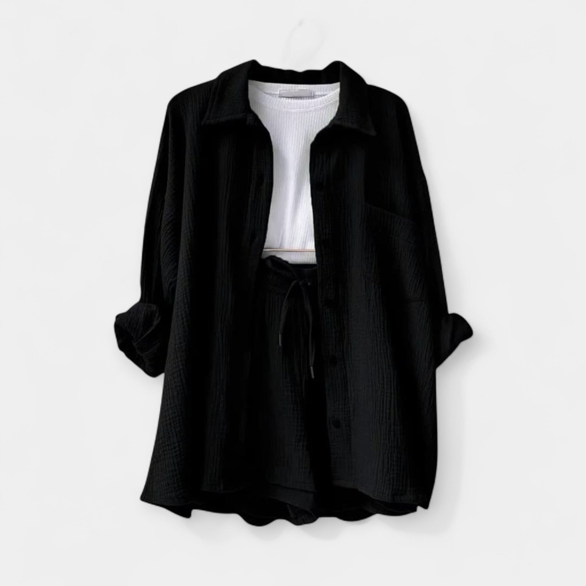 Set de vară în două culori – top și pantaloni scurți