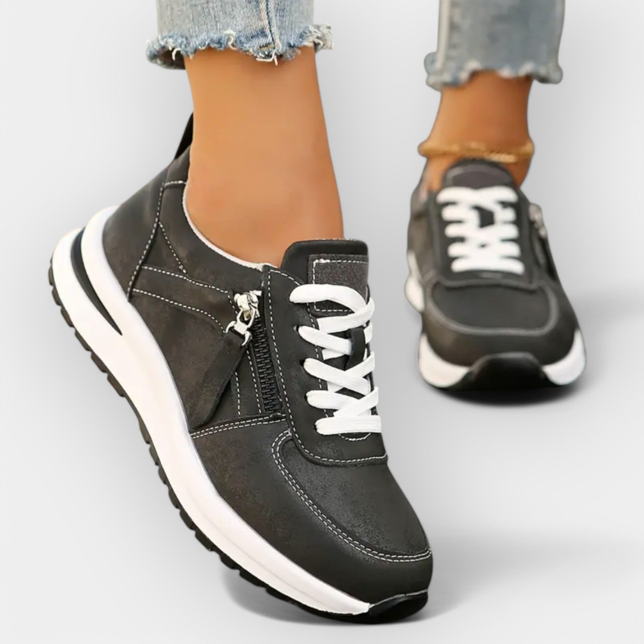 Sneakers anatomice cu eleganță