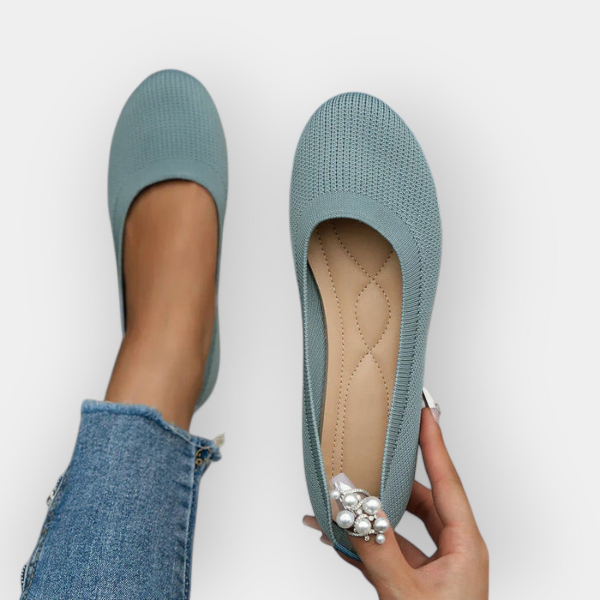 Sandale simple cu stil discret