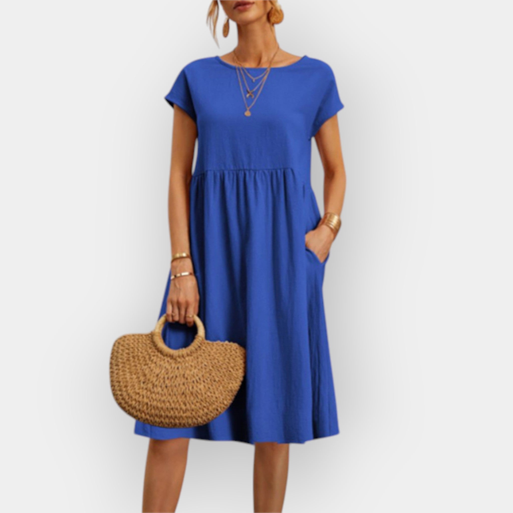 Rochie midi lejeră și versatilă
