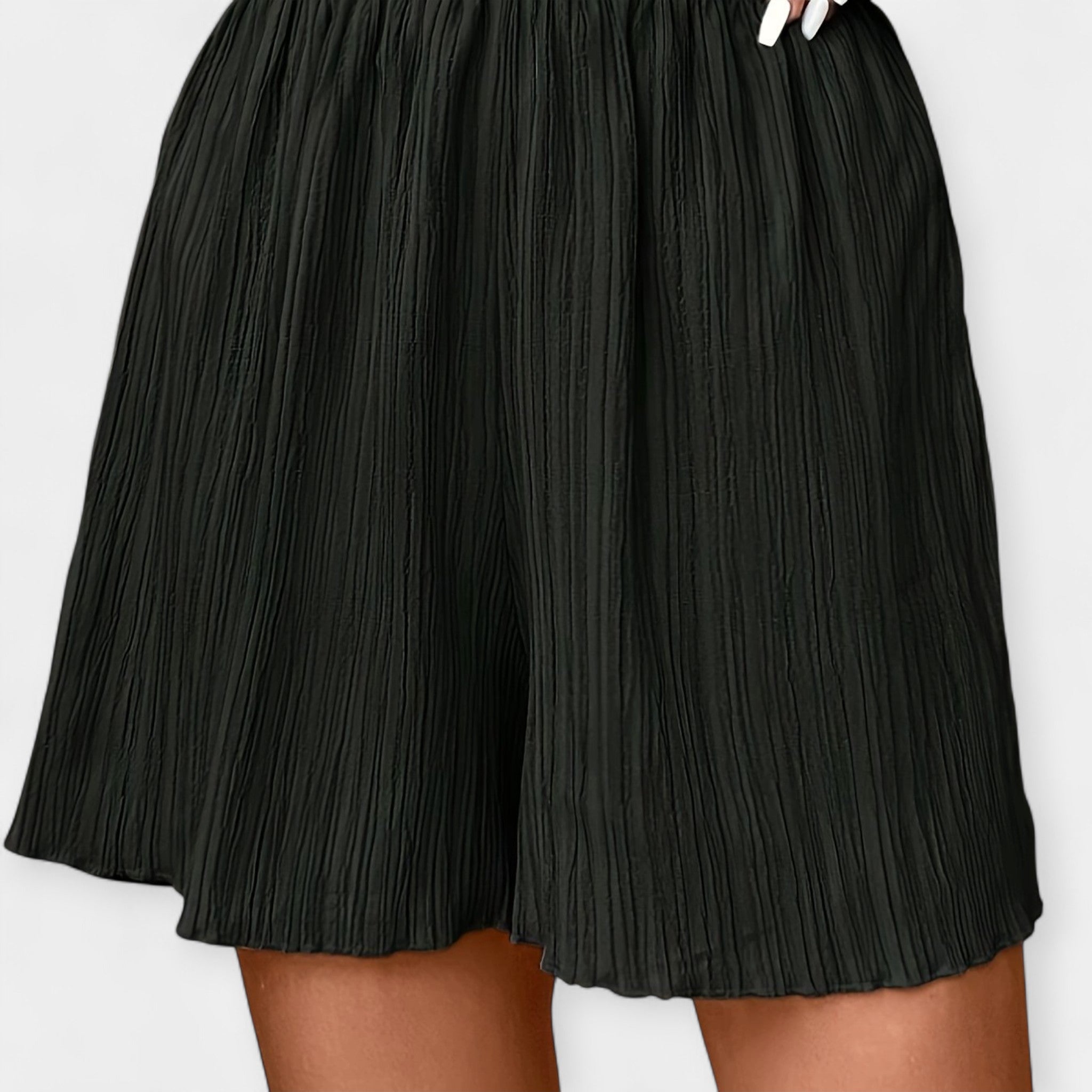 Pantaloni Scurți Eleganți cu Pliseuri pentru Femei