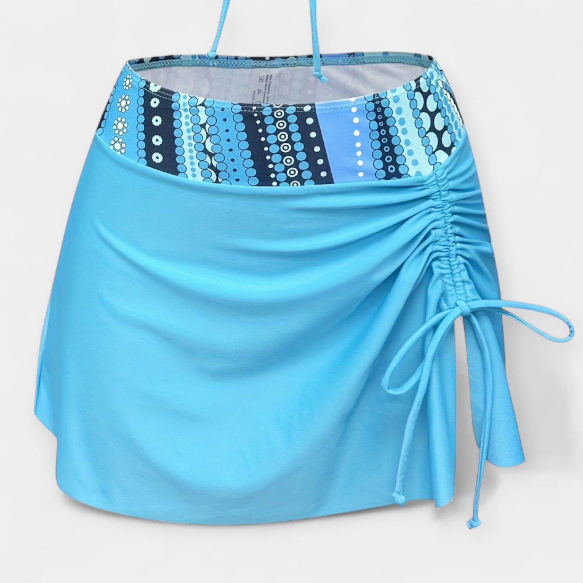 Set bikini cu fustă asortată de plajă