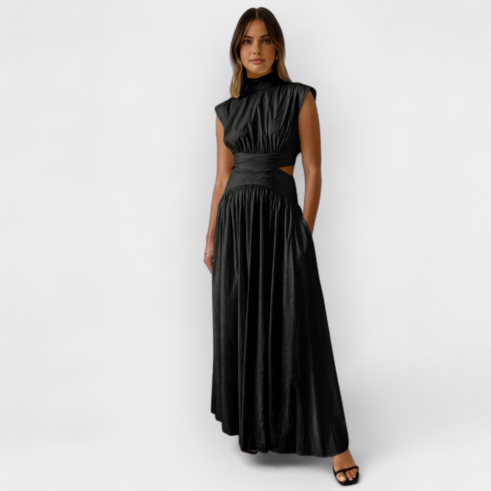Rochie elegantă cu decupaje