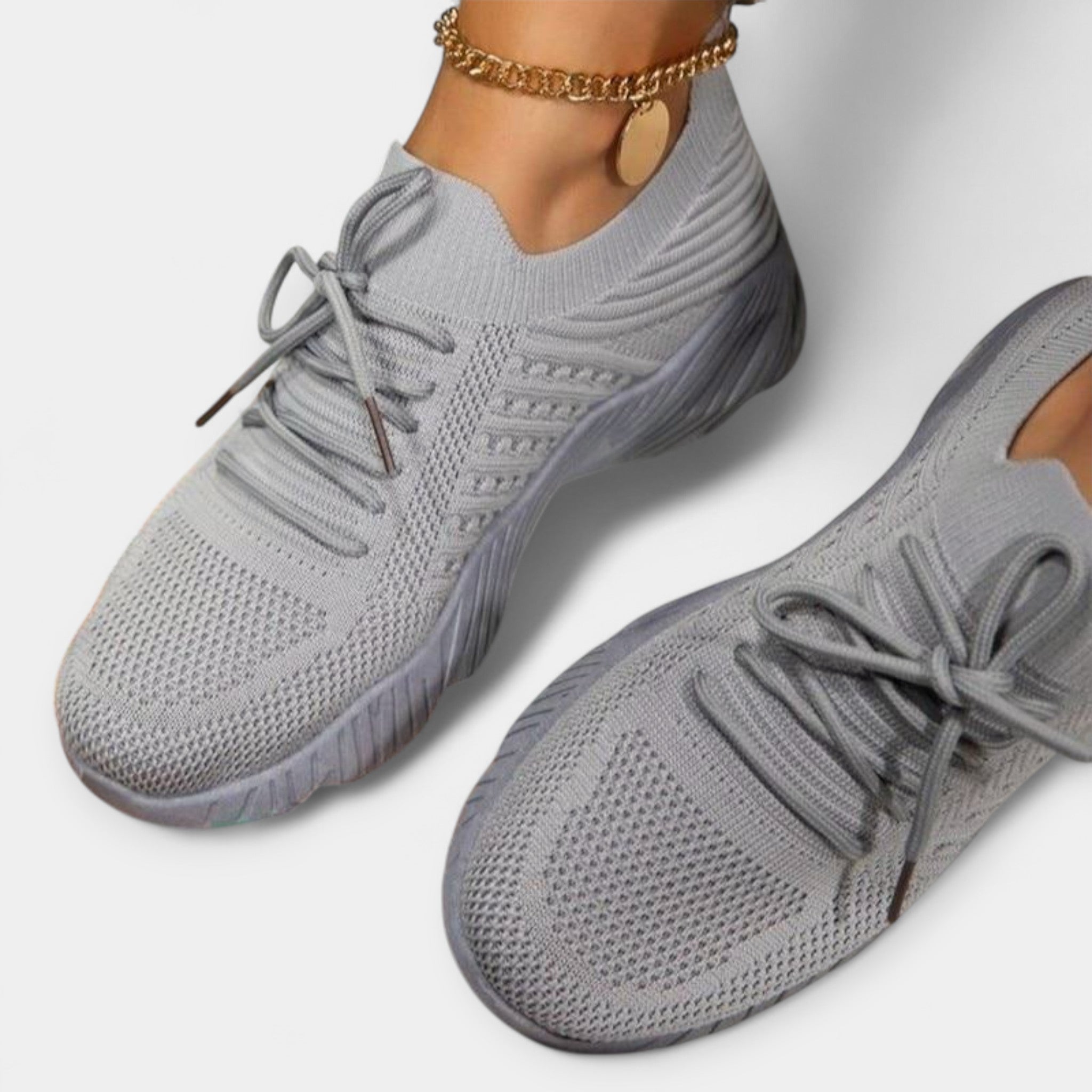 Sneakers ușori și confortabili