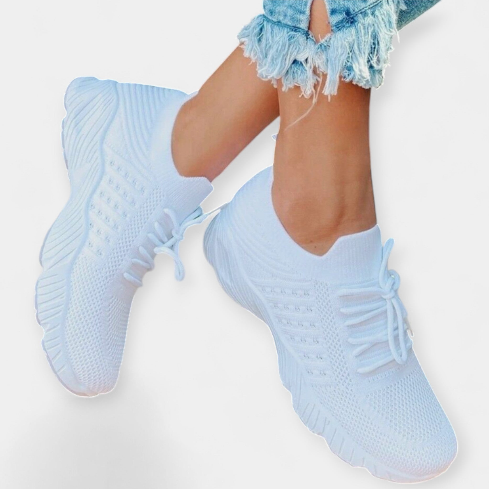 Sneakers ușori și confortabili