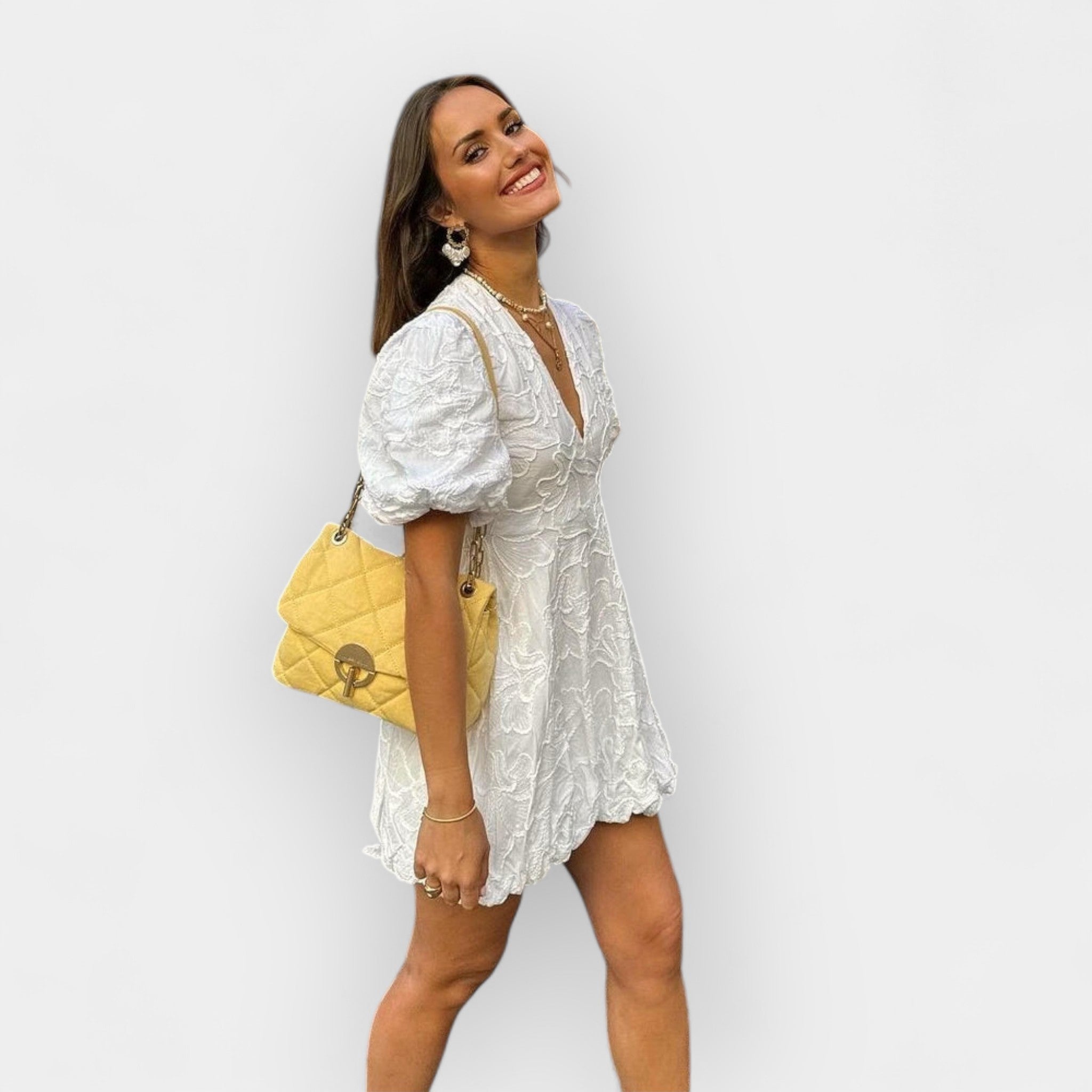 Rochie albă vaporoasă