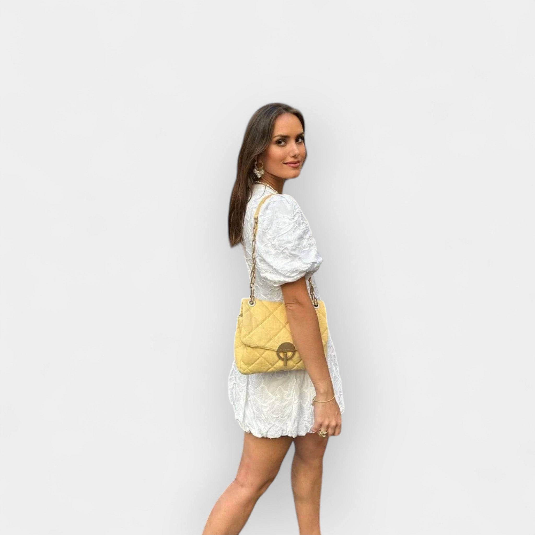 Rochie albă vaporoasă