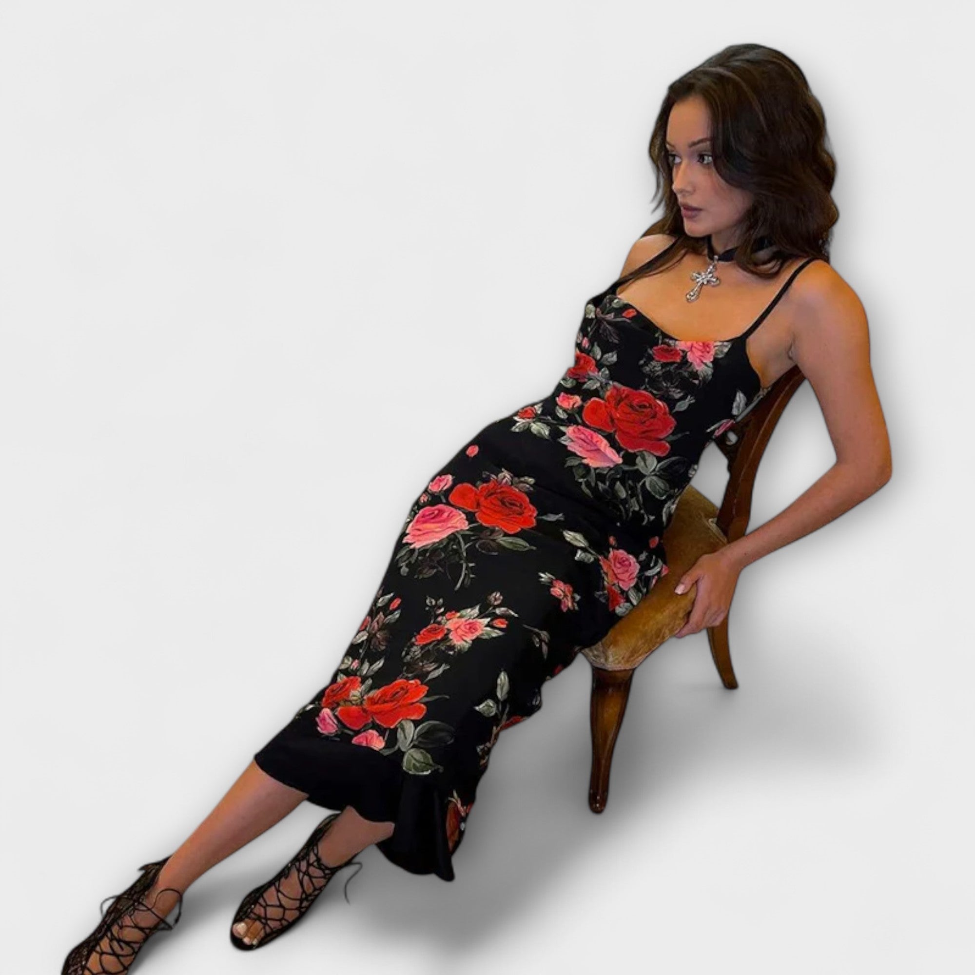 Šaty Bodycon s ramienkami a kvetinovým vzorom