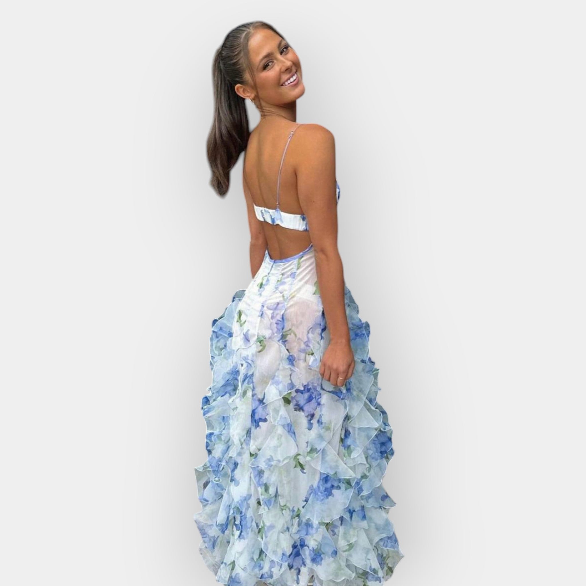 Rochie maxi vaporoasă cu volane