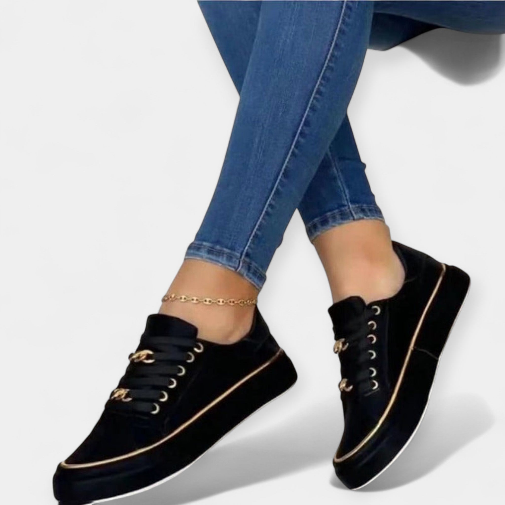 Pantofi casual cu detalii elegante