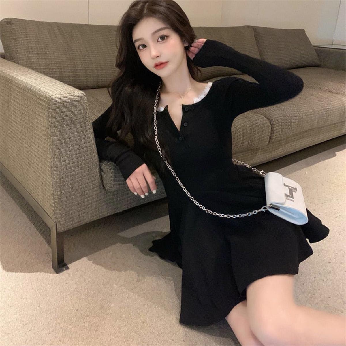 Women's Relaxed Fit Dress With Timeless Elegance