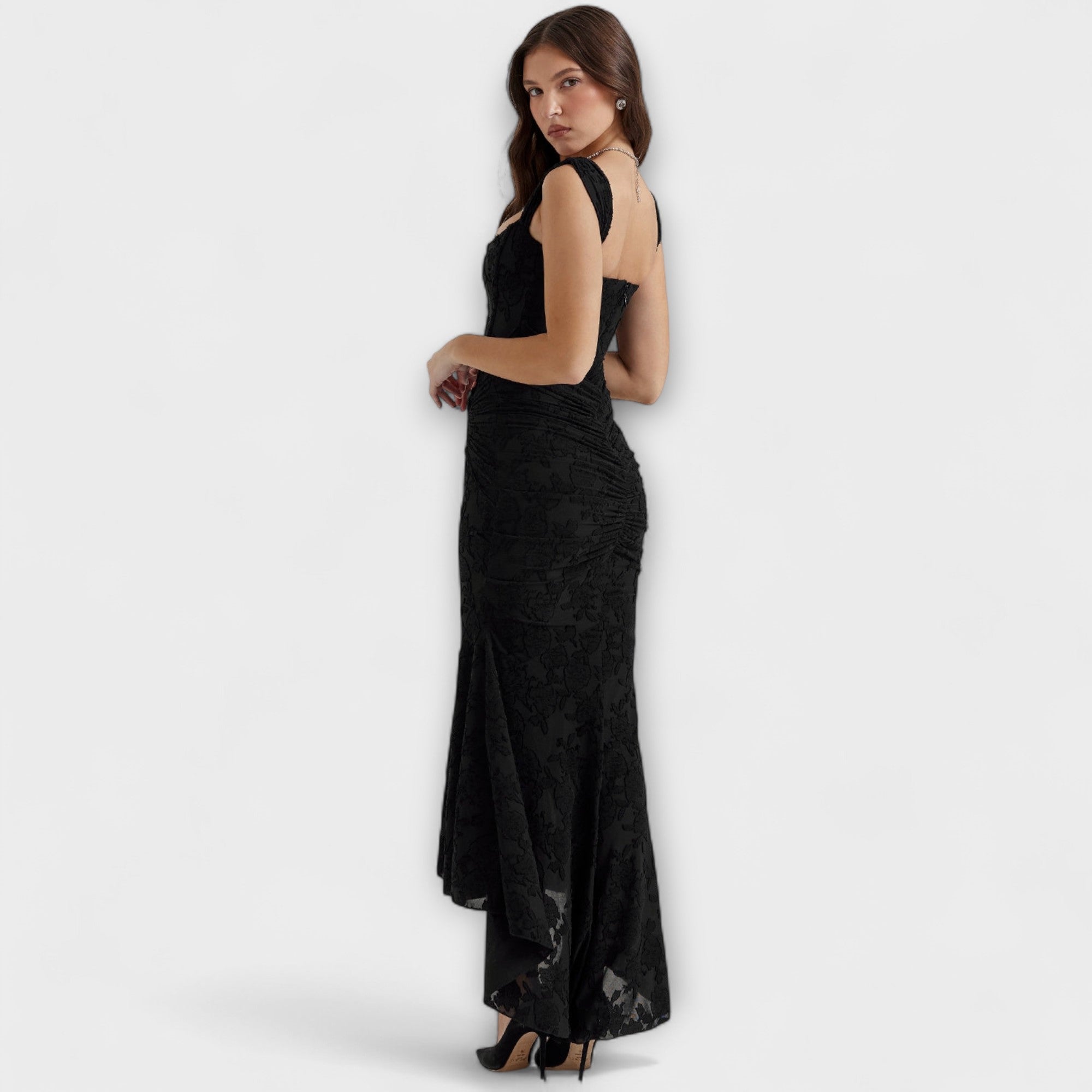 Renske - Dlhé šaty s elegantným a rafinovaným korzetom