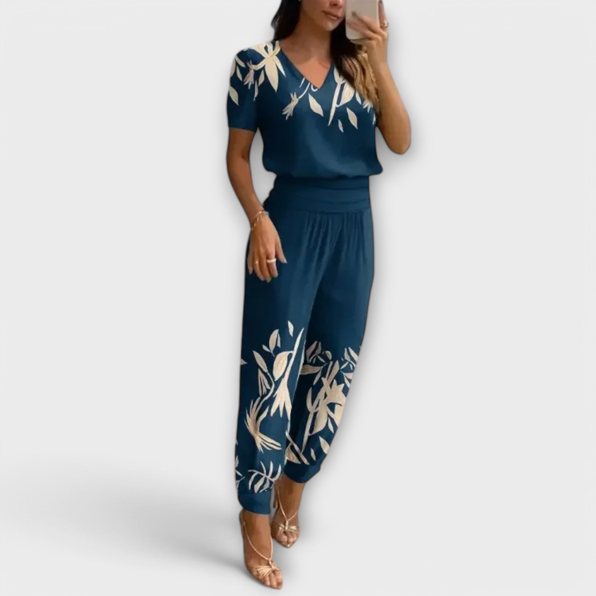 Elegant Set with Top and Pants