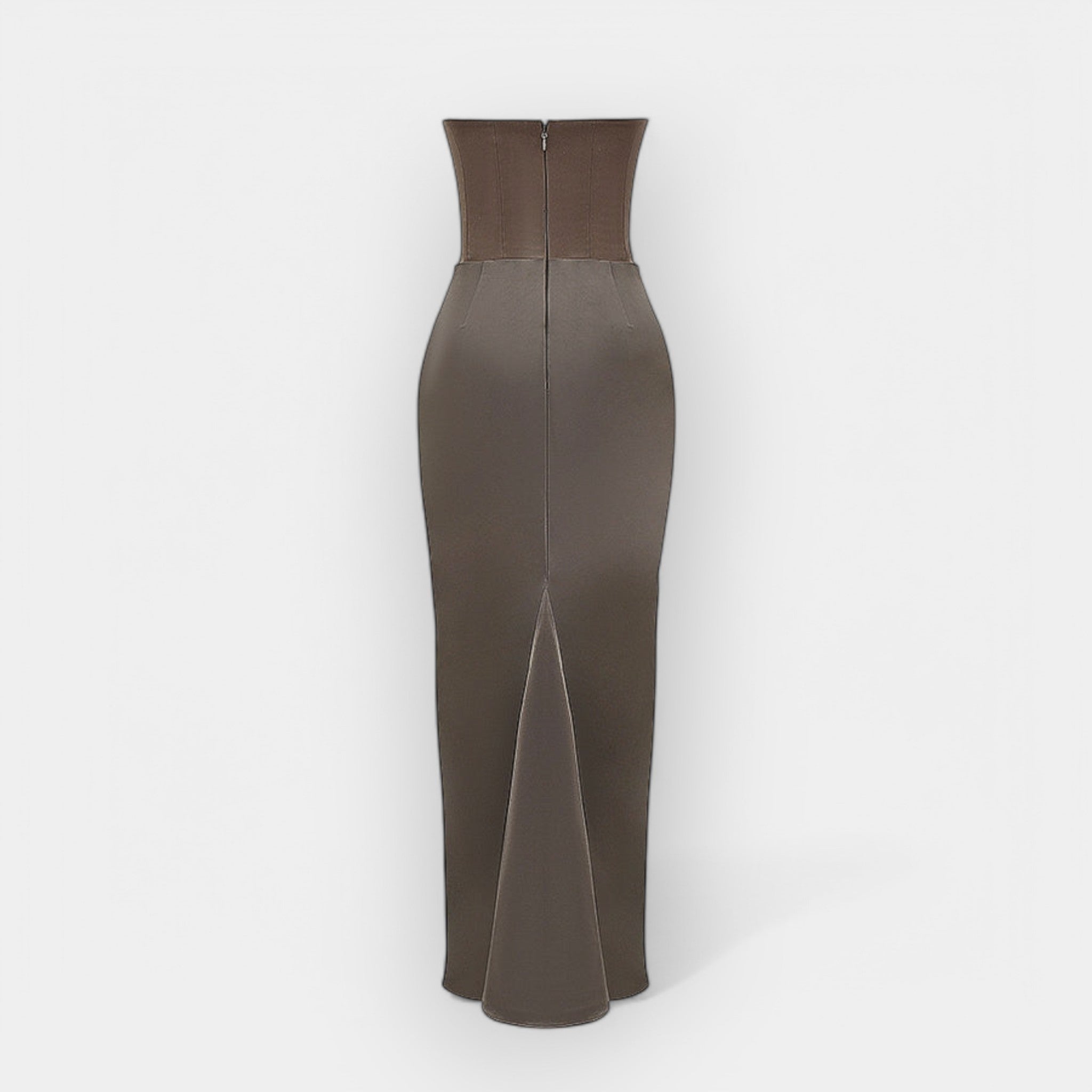 Rochie lungă fluidă și rafinată