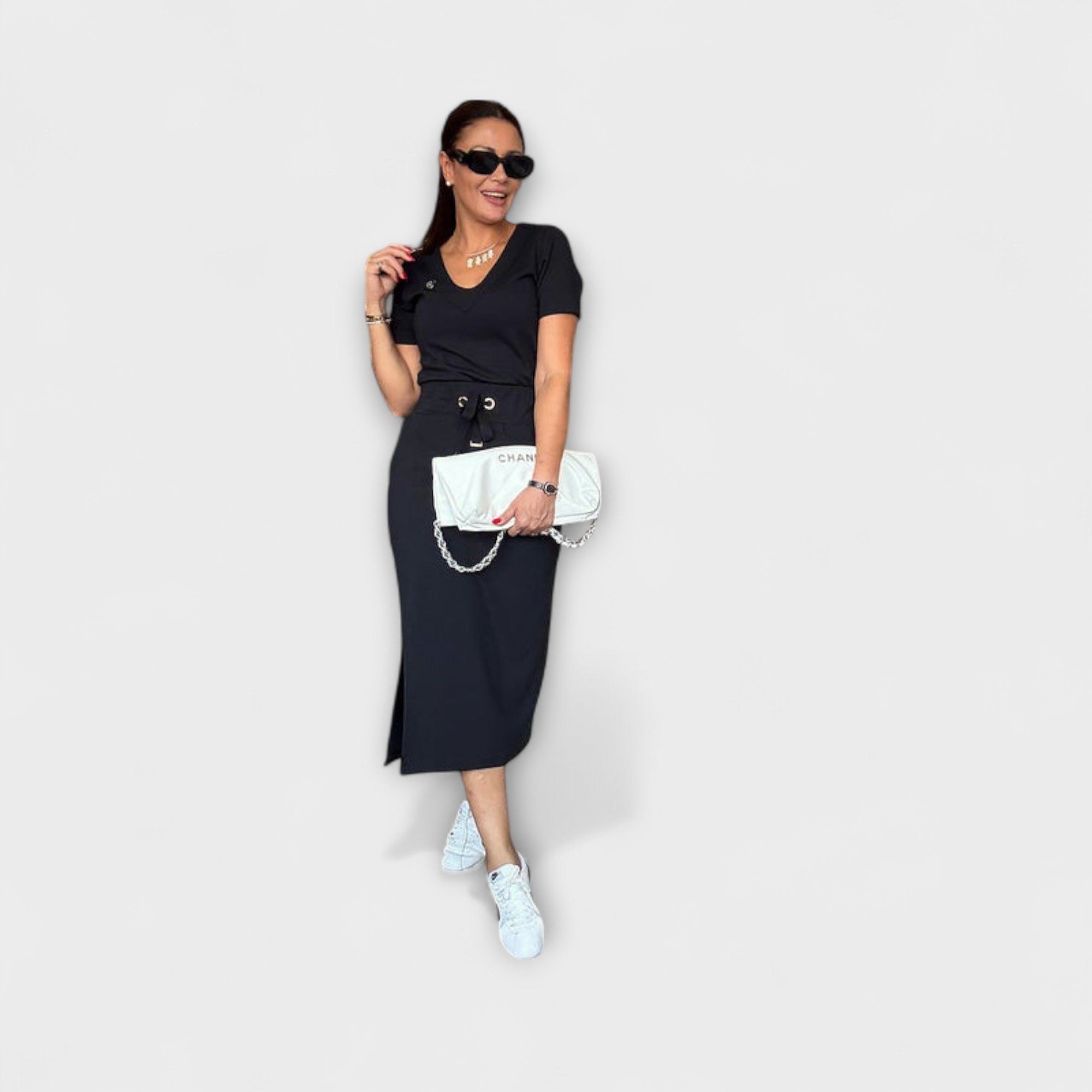 Danielle - Elegantný top s V-výstrihom a sukňou